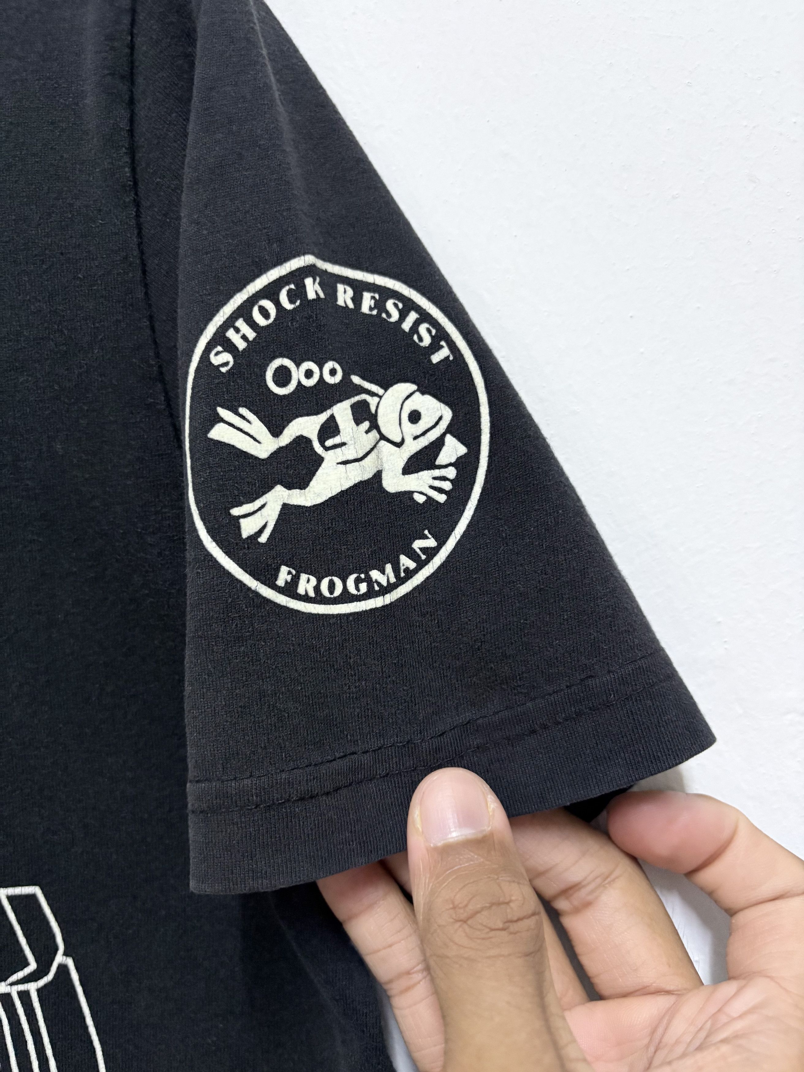 G Shock × Japanese Brand × Vintage 2000's G-Shock Suit Unit ( Frogman ) Merch T-Shirt Size US S / EU 44-46 / 1 - 7 Thumbnail