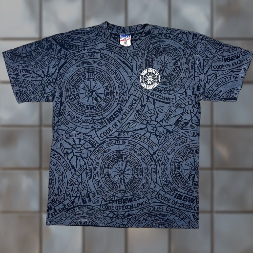 Vintage VINTAGE Union Made IBEW Local 18 Los Angeles T-Shirt Navy Blue XL Crew Neck Short Sleeve 100% Cotton Mens Union Logo 90s USA AOP Size US XL / EU 56 / 4 - 1 Thumbnail