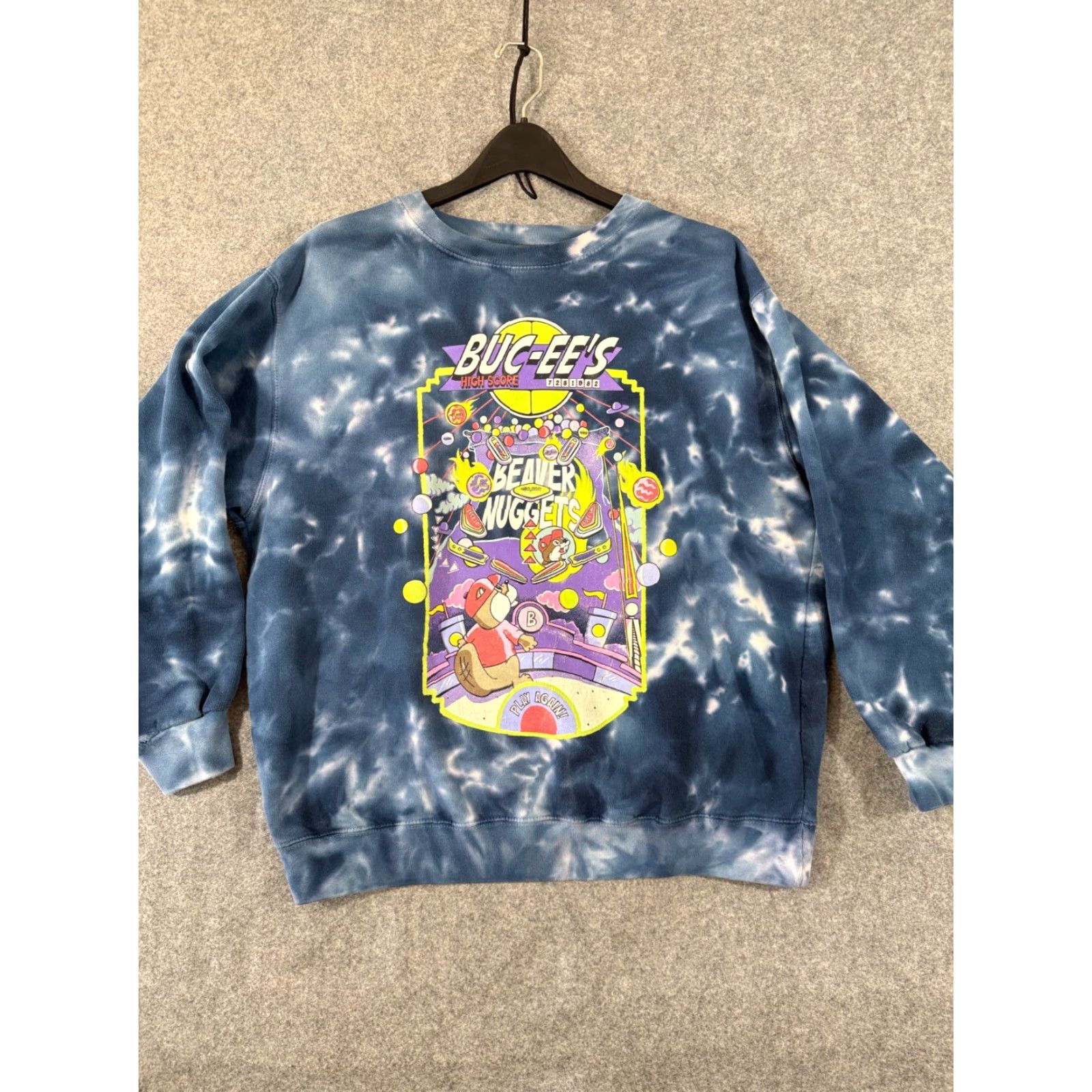 Vintage Buc-ee's Sweatshirt Womens L Blue Tie Dye Fleece Beaver Nuggets Graphic Crew Neck Pullover Size L / US 10 / IT 46 - 3 Thumbnail