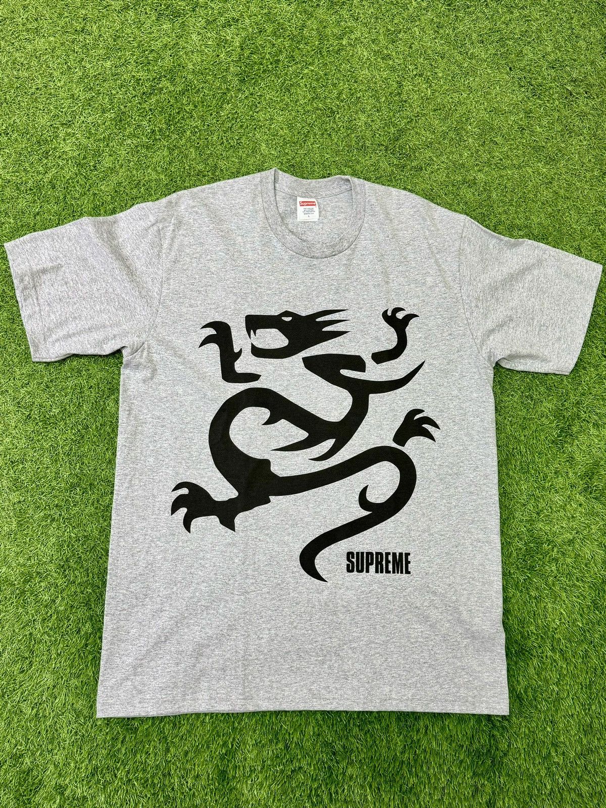 Supreme Supreme Mobb Deep Dragon Tee SS23 Size US L / EU 52-54 / 3 - 1 Thumbnail