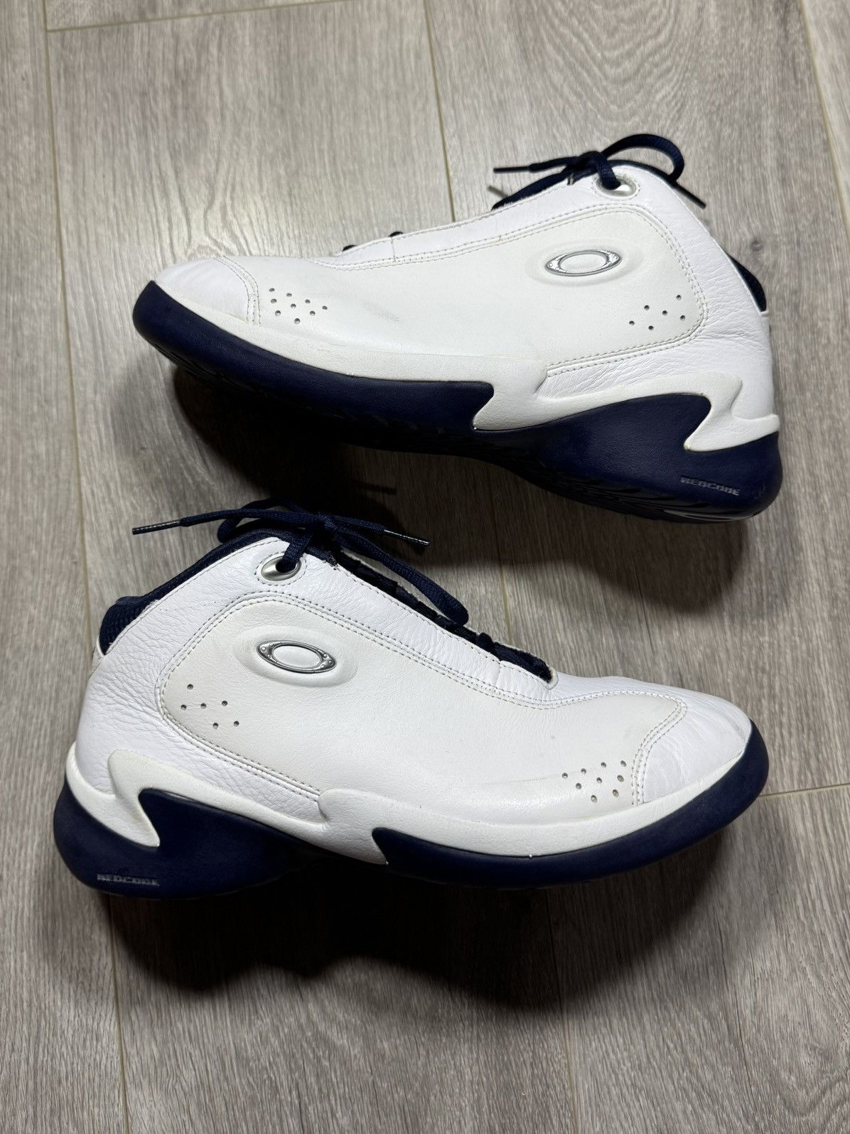 Oakley Oakley Domestic Redcode 0.1 White-Blue Basketball Shoes Size US 8.5 / EU 41-42 - 1 Thumbnail