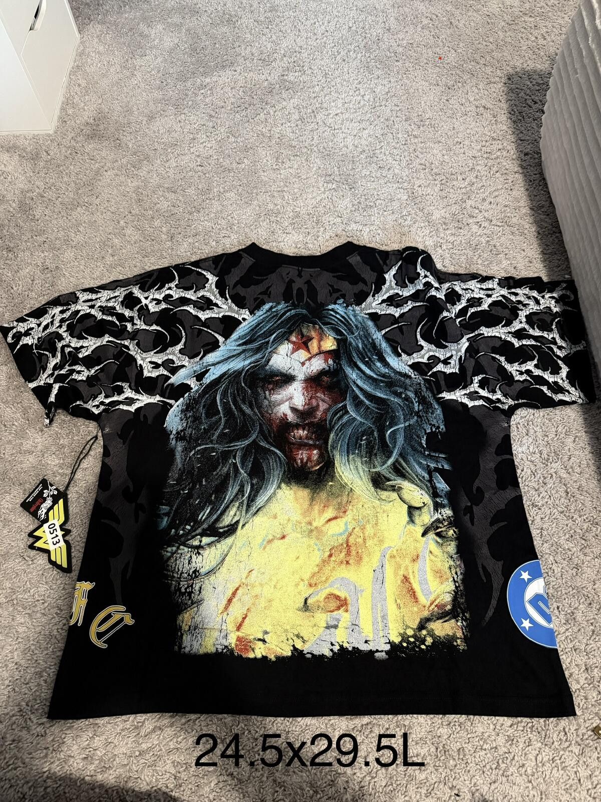 Civil Regime Civil Regime X Wonder Woman DCeased Size Large Size US L / EU 52-54 / 3 - 1 Thumbnail