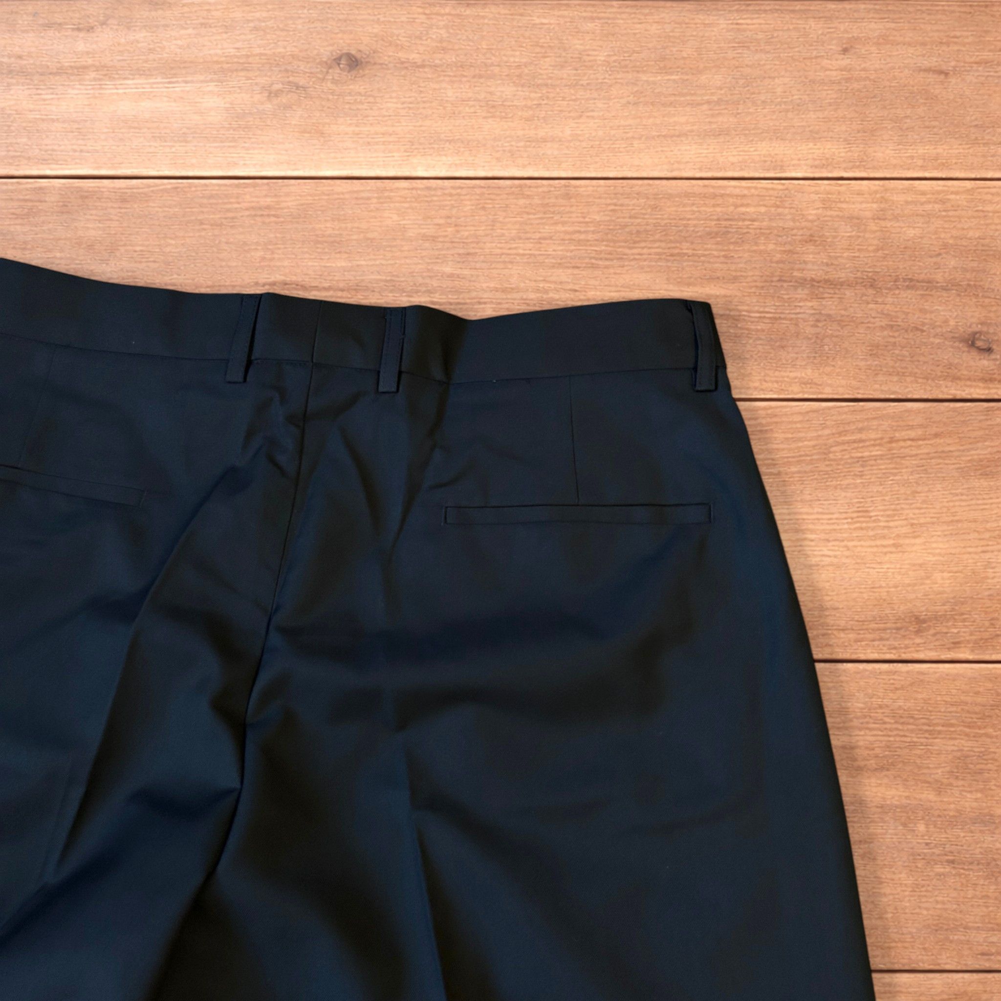Japanese Brand Vintage style baggy wide leg tailored trousers in black. Size US 34 / EU 50 - 4 Thumbnail