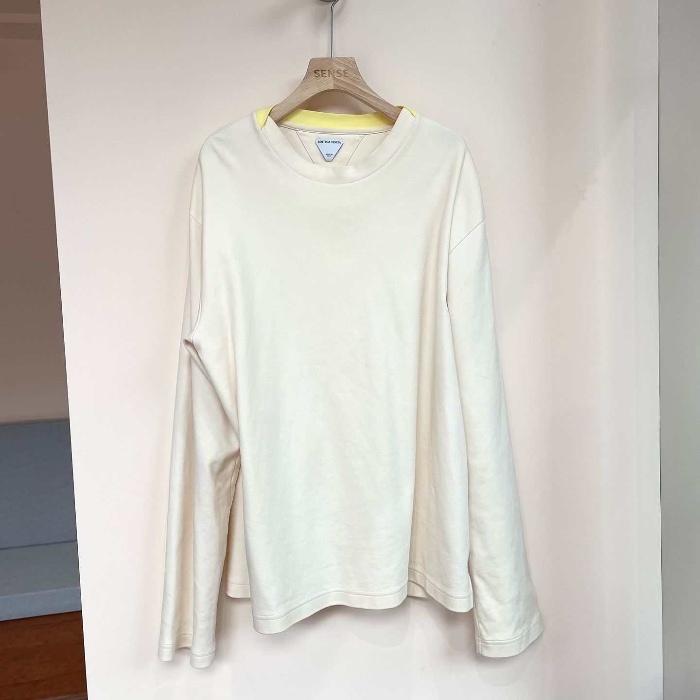 Bottega Veneta Bottega Veneta Jersey Long Sleeve T-Shirt Size L Size US L / EU 52-54 / 3 - 1 Thumbnail