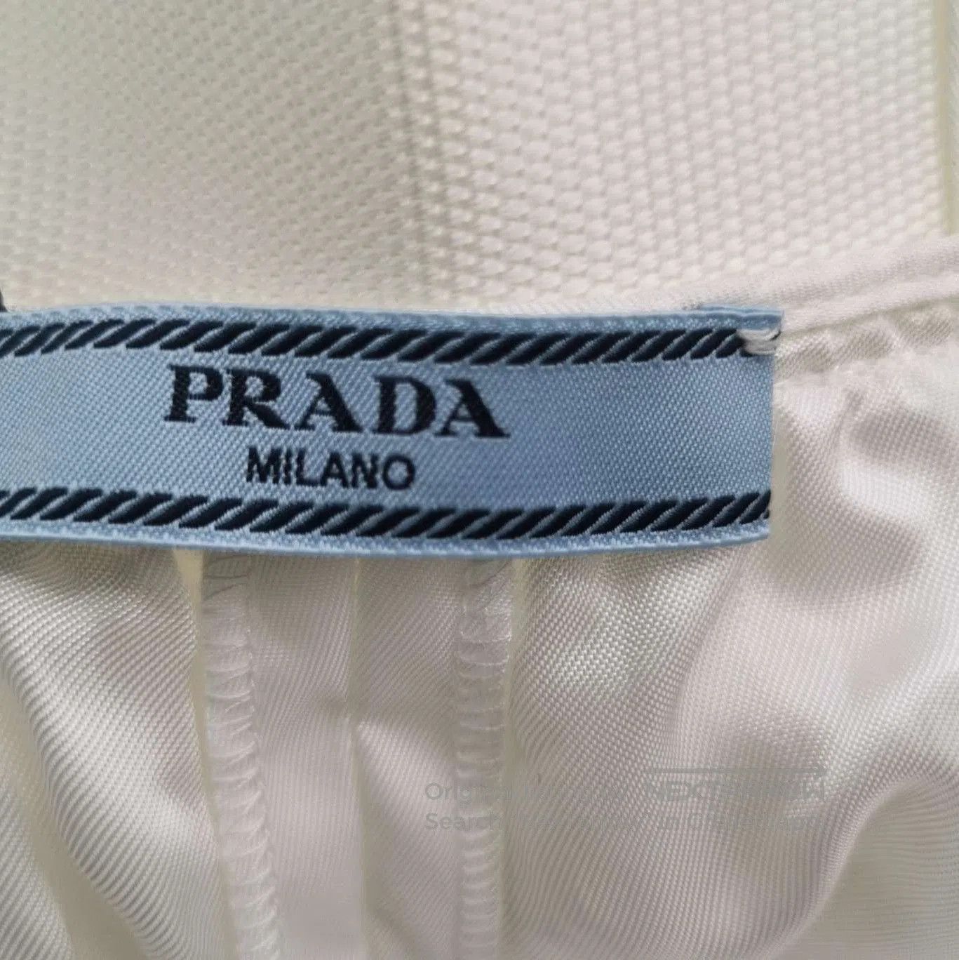 Prada Prada Logo Belted White Shorts . Size 39" - 5 Thumbnail