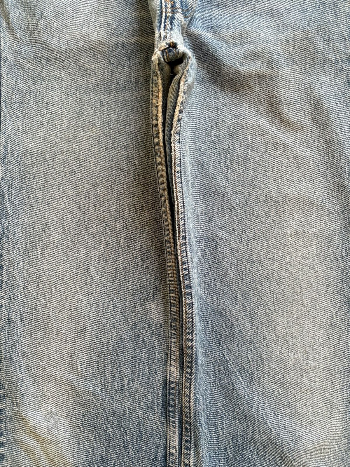 LVC × Levi's × Levi's Vintage Clothing Vintage 90s Levis Blue Wash Distressed Ripped Loose Jeans Size US 33 - 5 Thumbnail
