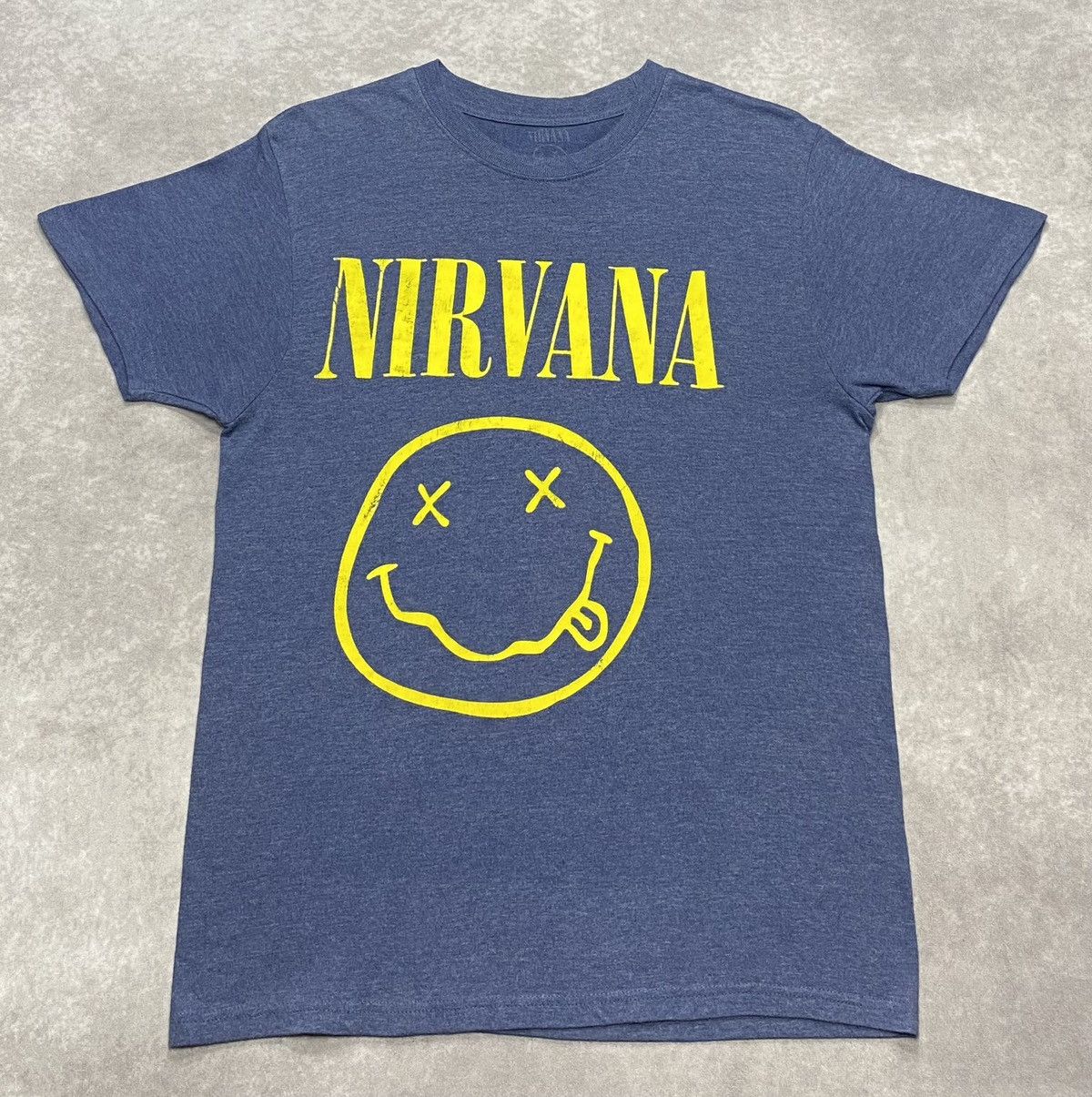 Band Tees Vintage Nirvana Nevermind Smiley Graphic Tee Size US S / EU 44-46 / 1 - 2 Thumbnail