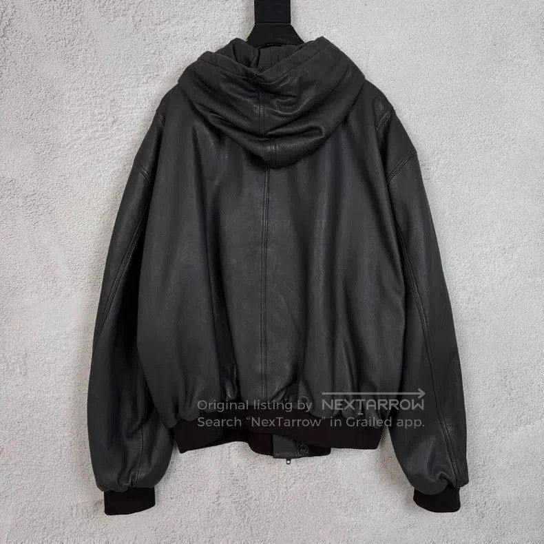 Balenciaga Balenciaga Logo Chest Print Dual Hook Lamb Leather Hooded Size US S / EU 44-46 / 1 - 2 Thumbnail