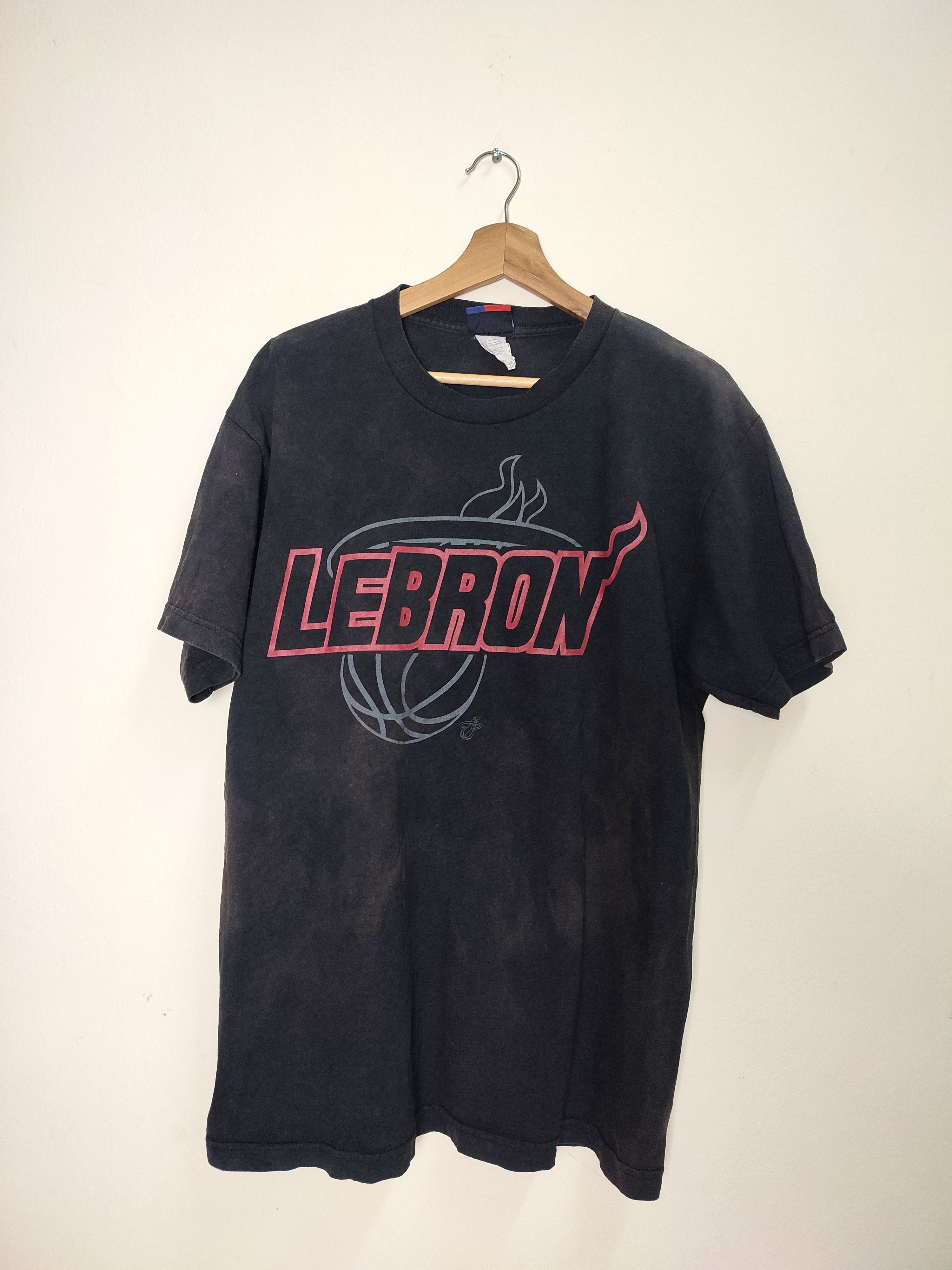 NBA Vintage Sun Faded LeBron James Miami Heat Jersey Tees Size US L / EU 52-54 / 3 - 5 Thumbnail