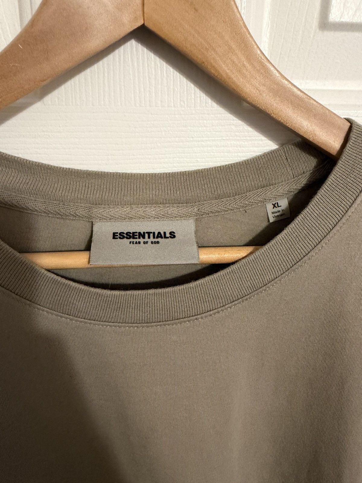Essentials FOG Essentials - Taupe Rubber Letter Tee Size US XL / EU 56 / 4 - 3 Thumbnail