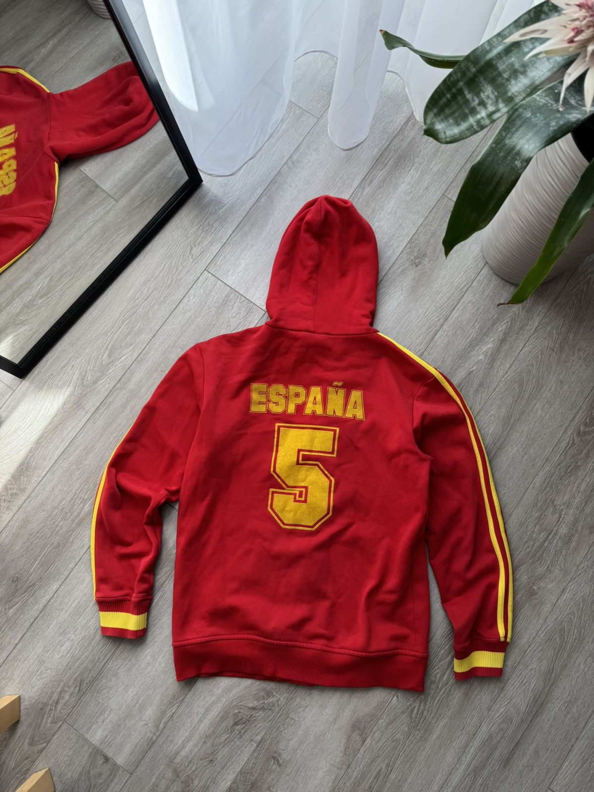 Adidas × Vintage 2011 Spain Adidas Zip Track Jacket Size US S / EU 44-46 / 1 - 7 Thumbnail