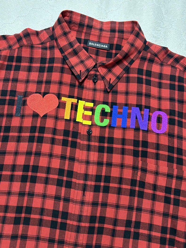 Balenciaga Balenciaga size 41 I love the electronic logo plaid red shi Size US XS / EU 42 / 0 - 2 Thumbnail