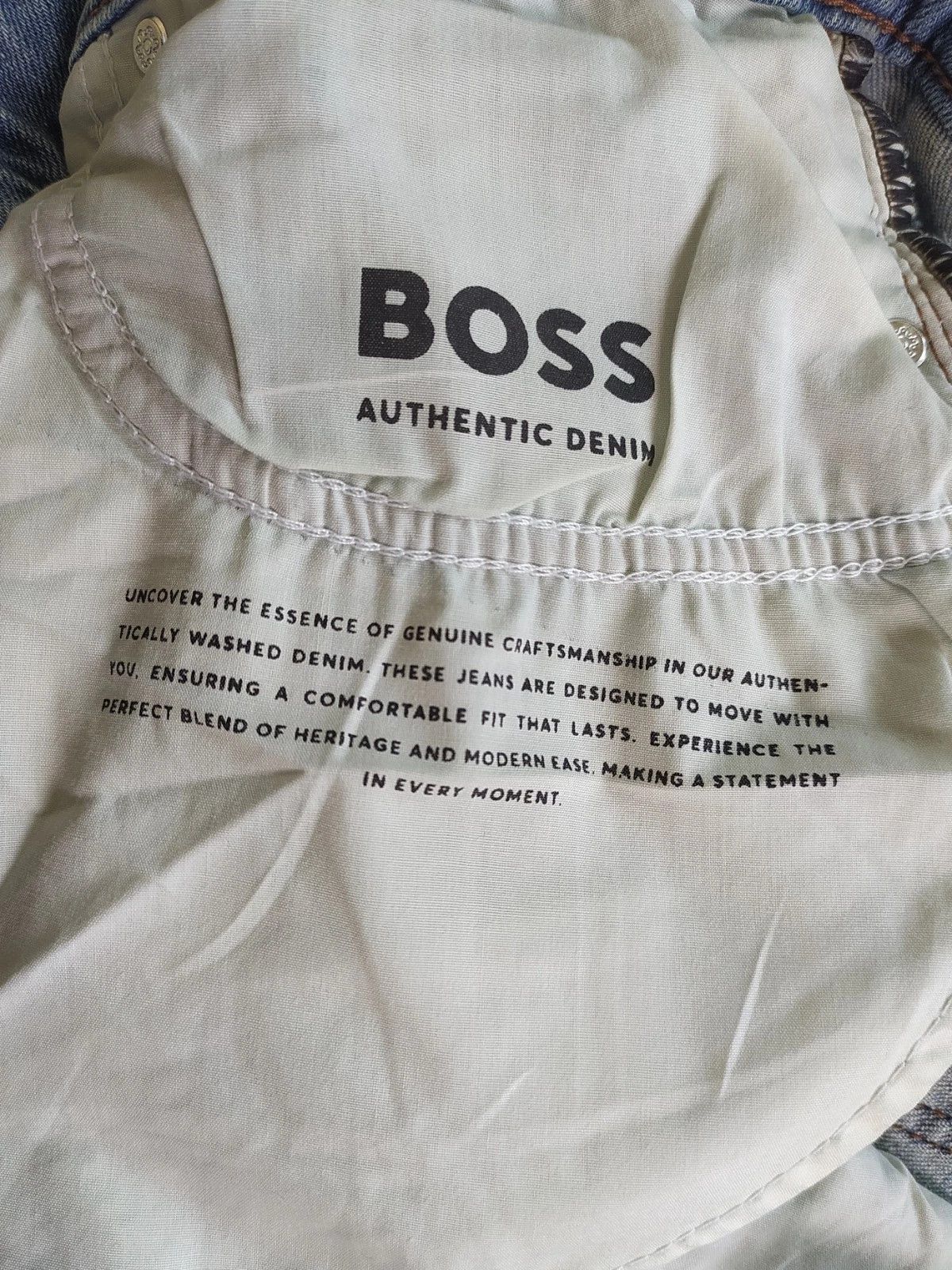HUGO BOSS DELAWARE Slim fit men's Jeans T- 6070