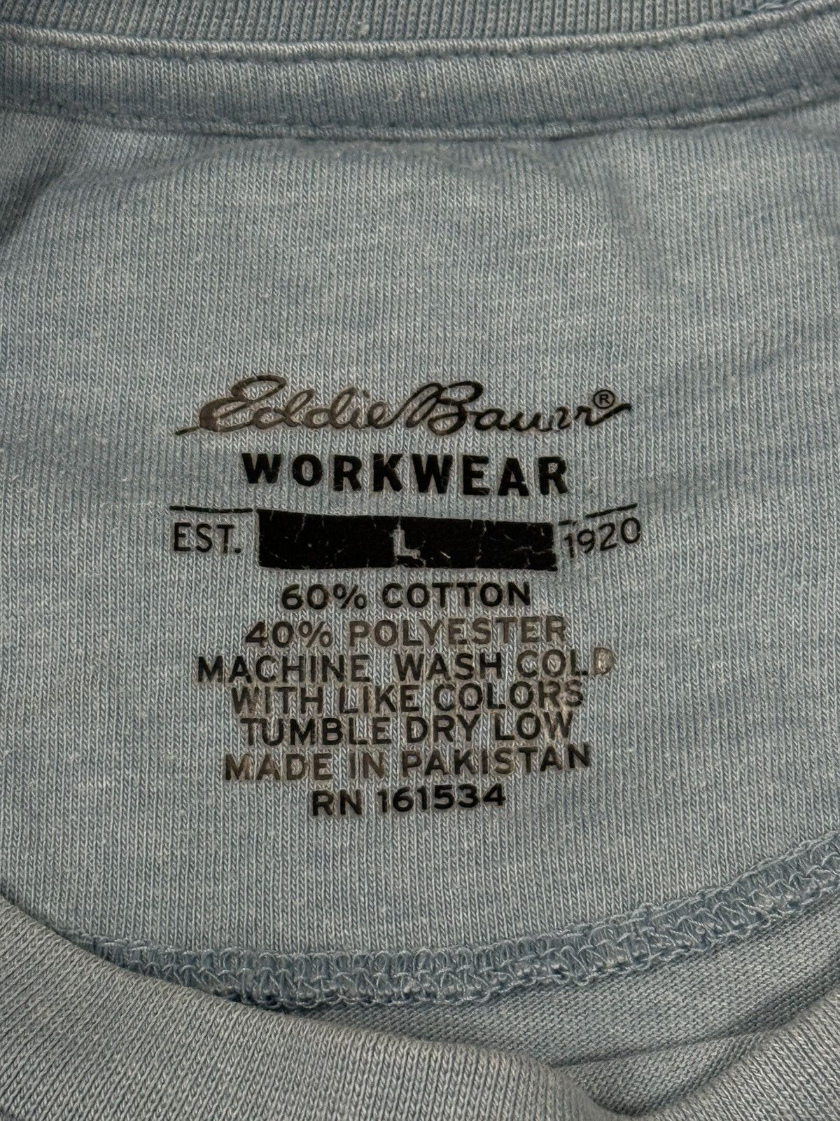 Eddie Bauer Eddie Bauer Workwear Pocket Distressed Logo Tee Blue Large Size US L / EU 52-54 / 3 - 3 Thumbnail