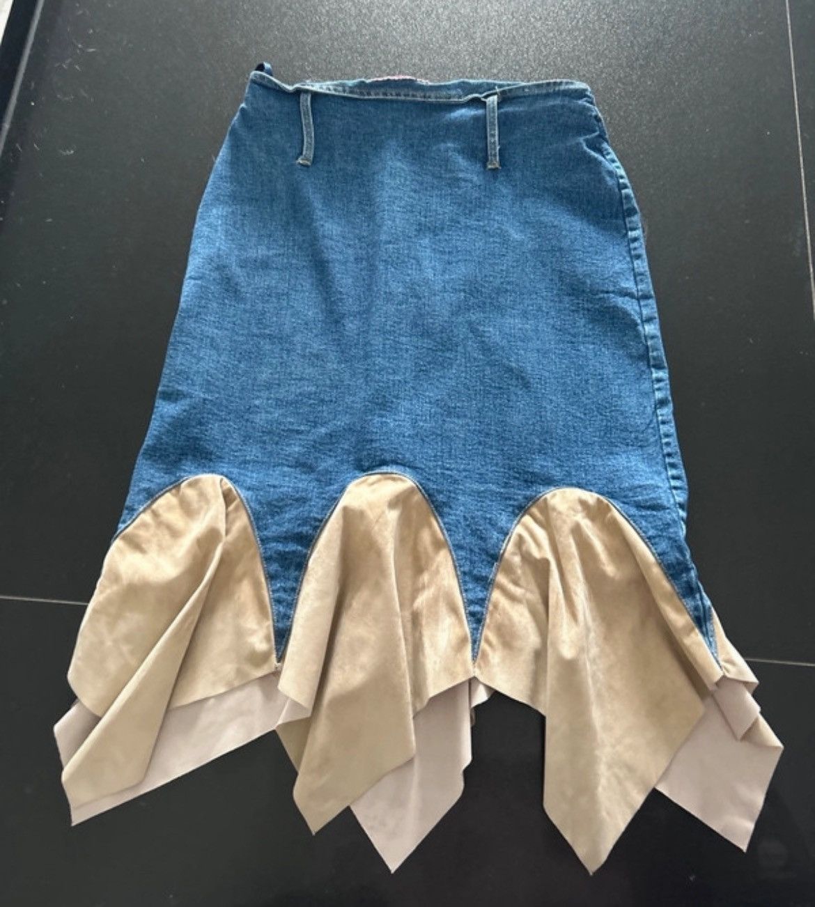 Japanese Brand Vintage Y2K mini denim skirt Avant Garde Coquette Size 28" / US 6 / IT 42 - 2 Thumbnail