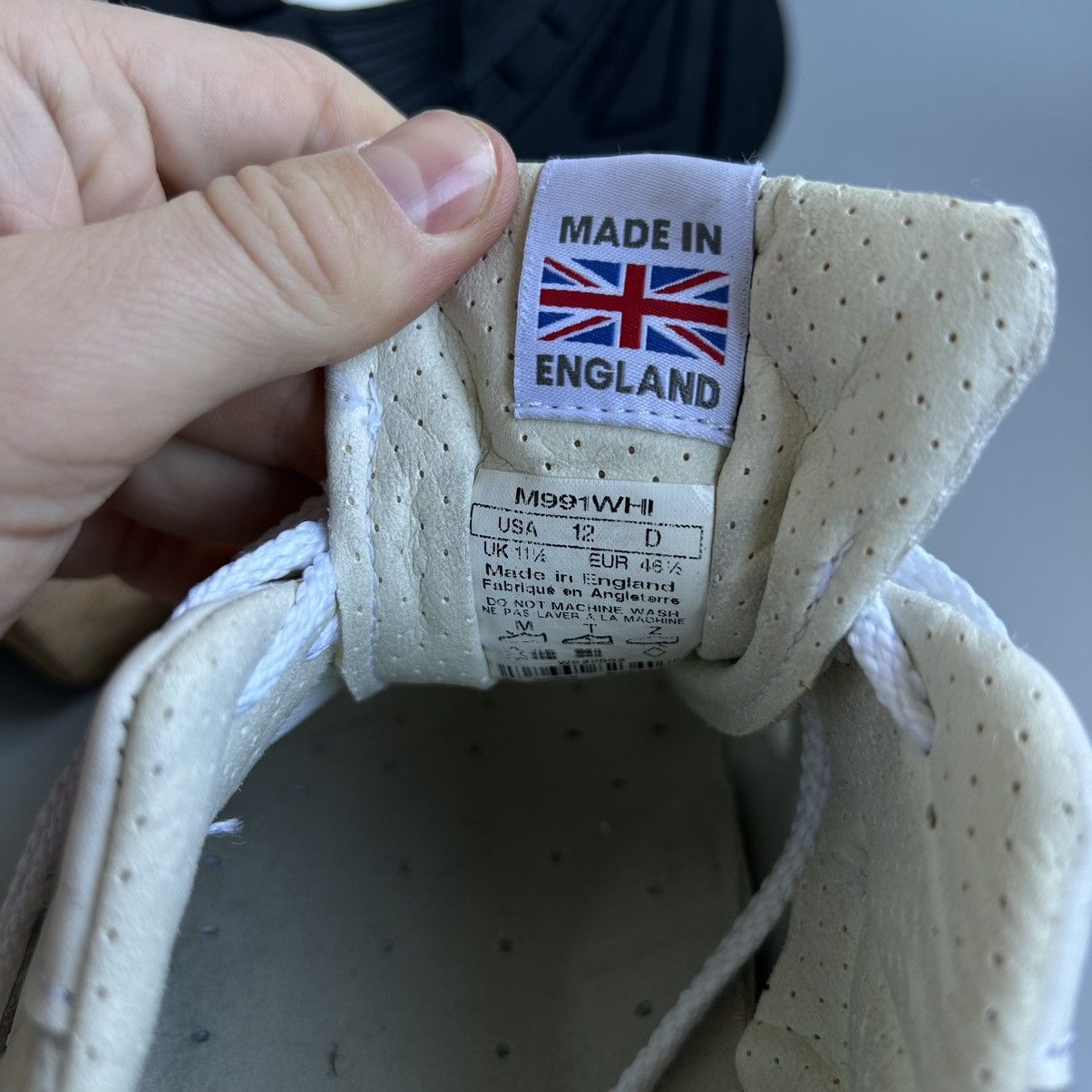 New Balance New Balance 991 Made In England 🏴󠁧󠁢󠁥󠁮󠁧󠁿 UK White Leather 990 993 Size US 11.5 / EU 44-45 - 17 Thumbnail