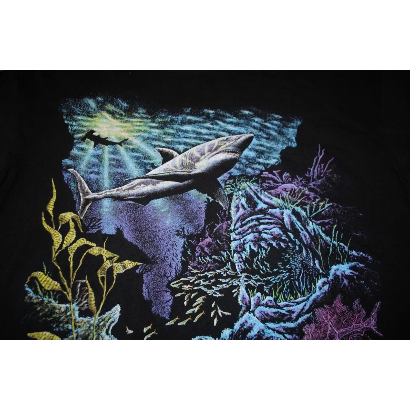 Vintage VINTAGE ONEITA 1993 POWER TEE SEA WORLD SHIRT COTTON MADE IN USA SIZE MENS XL Size US XL / EU 56 / 4 - 4 Thumbnail