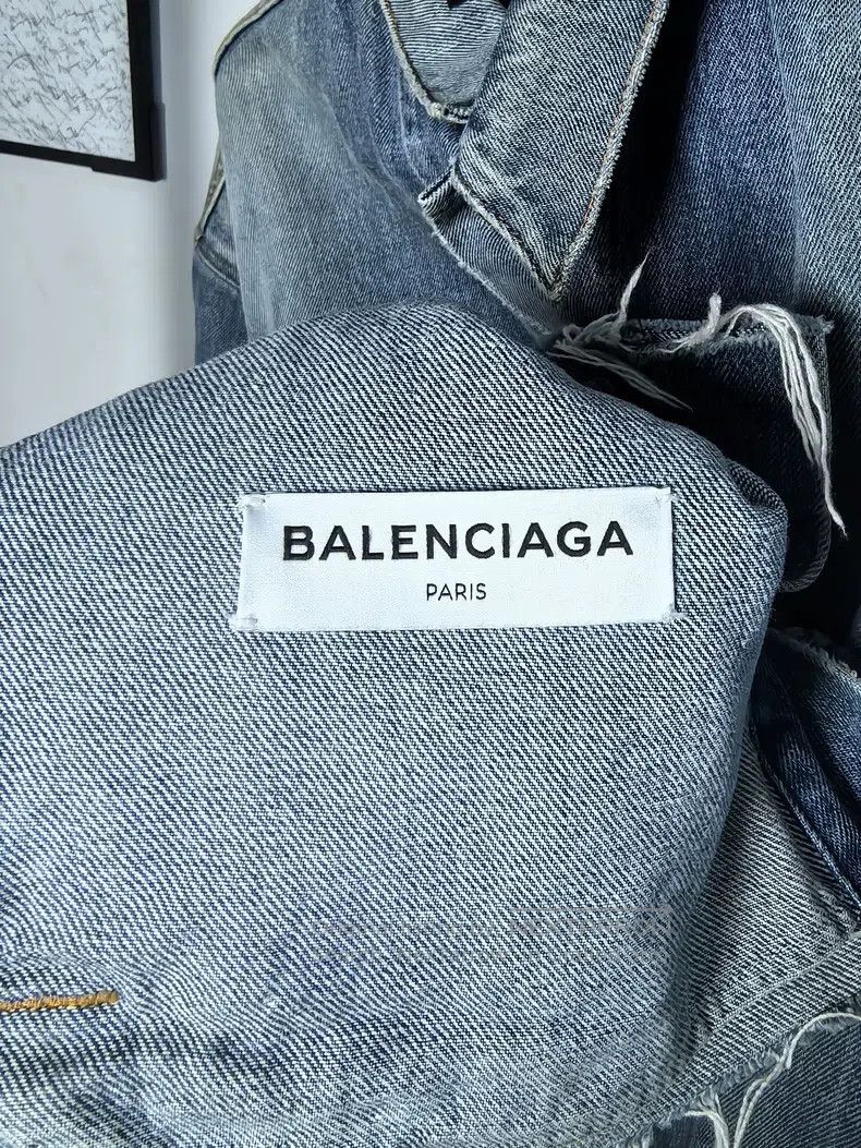Balenciaga Balenciaga Collar Logo Denim Jacket Size XXS / US 00 / IT 34 - 3 Thumbnail