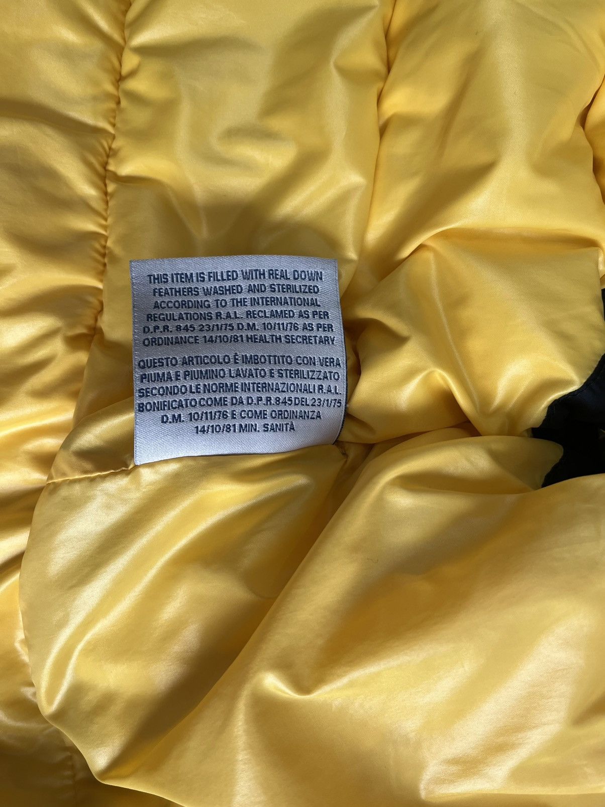 Moncler 👾Moncler Black&Yellow puffer vest Original ✅ Size US L / EU 52-54 / 3 - 16 Thumbnail