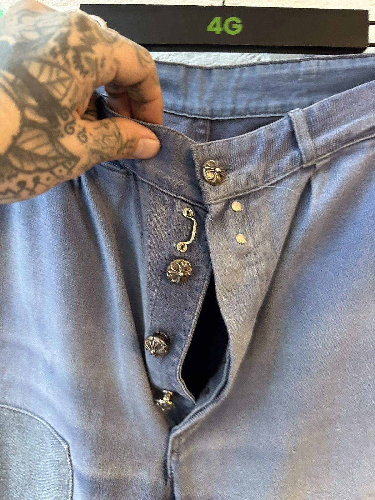 Chrome Hearts Chrome Hearts BEST WASH 100 CROSS FLOOD CROSS JEANS 31 32 Size US 31 - 11 Thumbnail