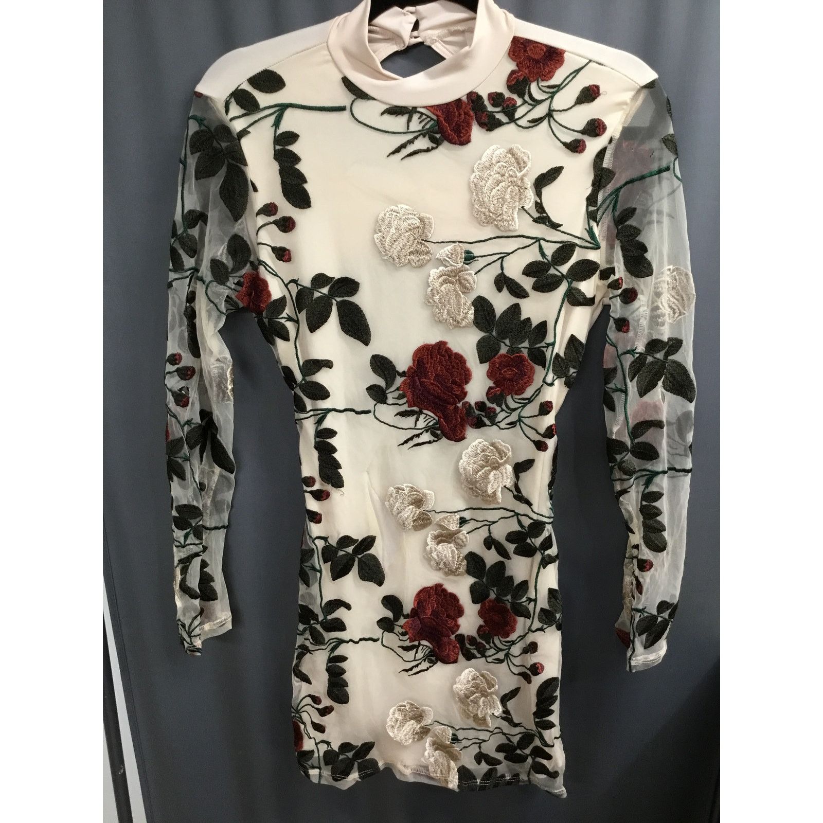The Unbranded Brand K.Jen Dress Women's Large White Floral Embroidered Backless Size L / US 10 / IT 46 - 1 Thumbnail