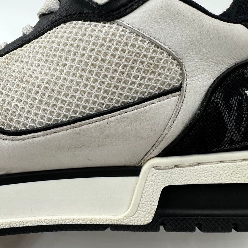 Louis Vuitton Louis Vuitton Trainer black and white printed velcro mesh Size US 9.5 / EU 42-43 - 6 Thumbnail