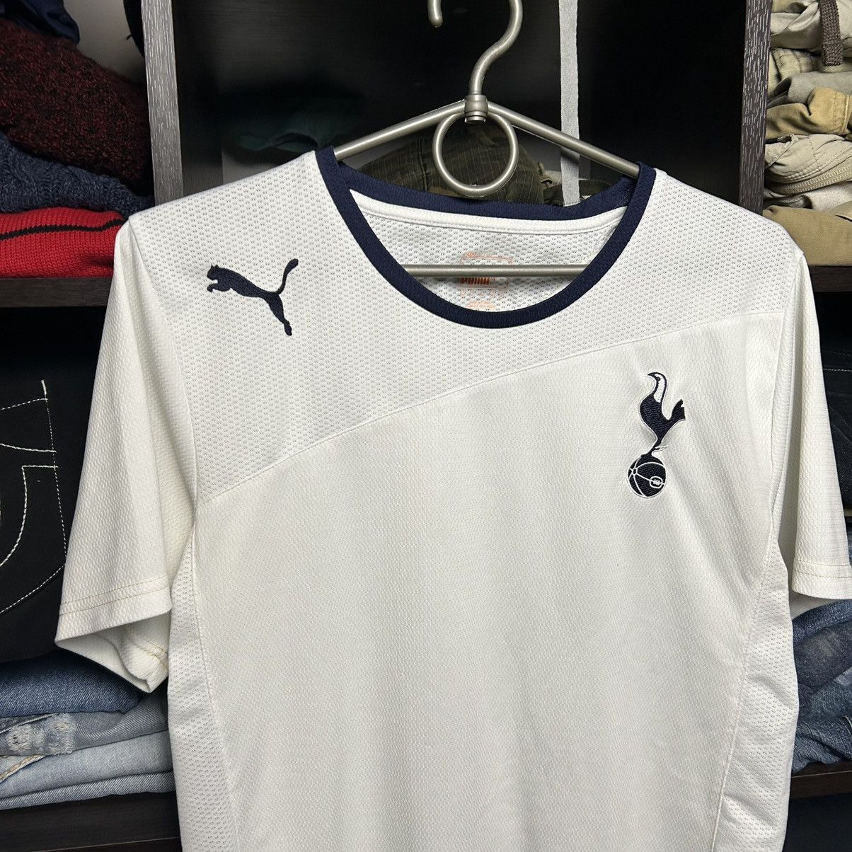 Puma Vintage Puma FC Tottenham 2000’s training soccer jersey Size US M / EU 48-50 / 2 - 2 Thumbnail