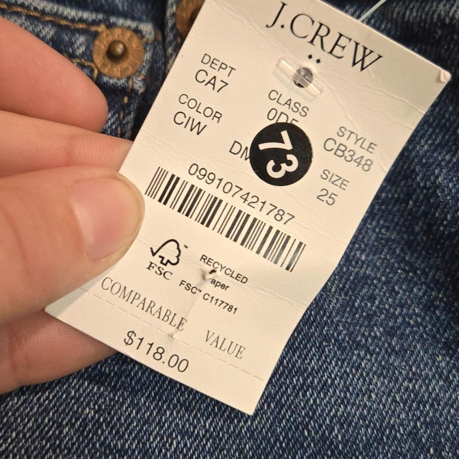J.Crew NWT J Crew Essential straight jean with button fly Size 25" / US 0 / IT 36 - 3 Thumbnail