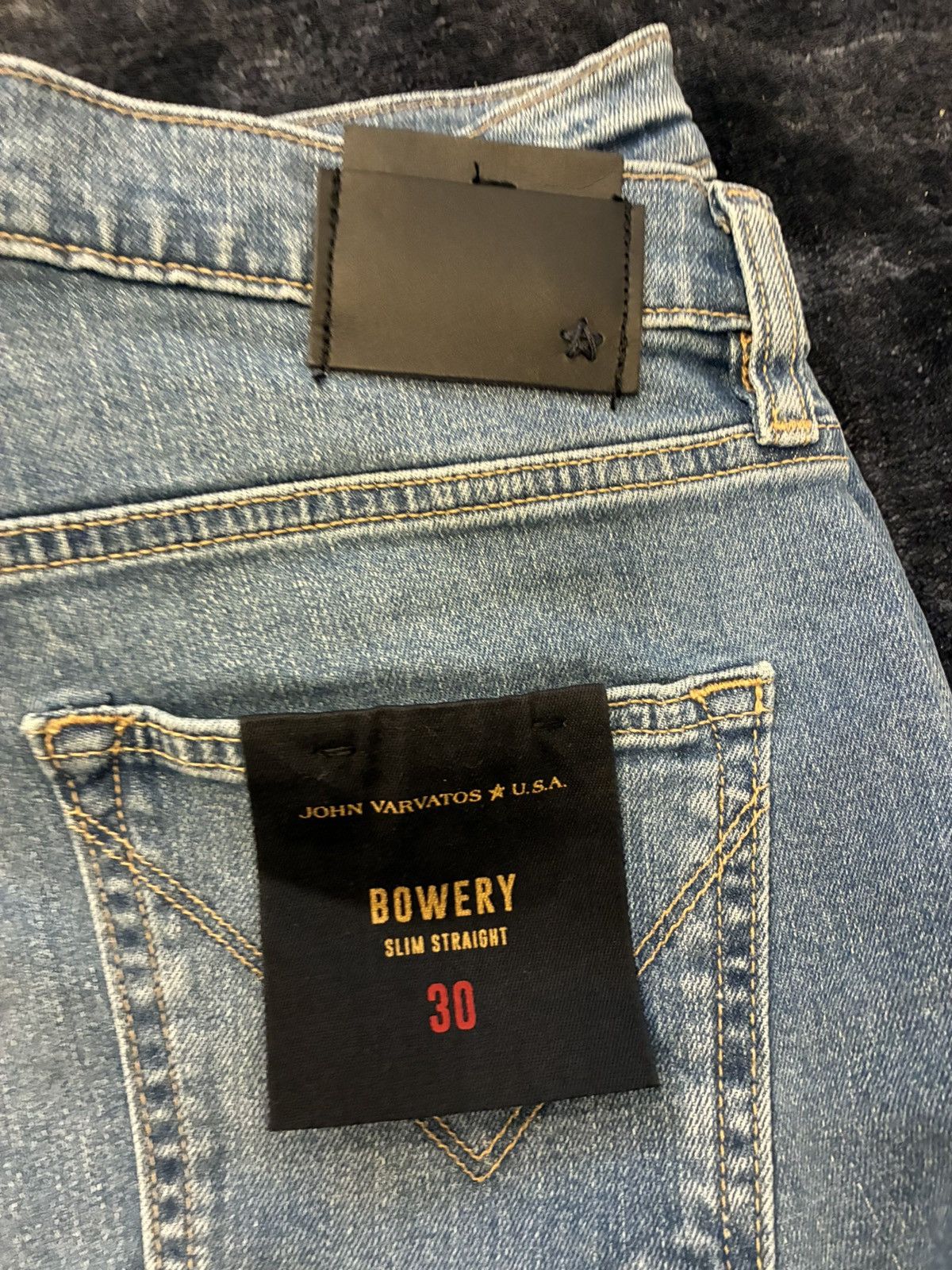 John Varvatos Bowery Slim Straight Jeans size 30 Size US 30 / EU 46 - 11 Thumbnail