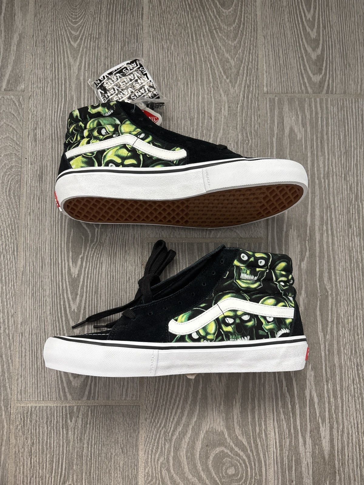 Supreme × Vans Glow in the dark skull supreme vans high top Size US 9 / EU 42 - 7 Thumbnail