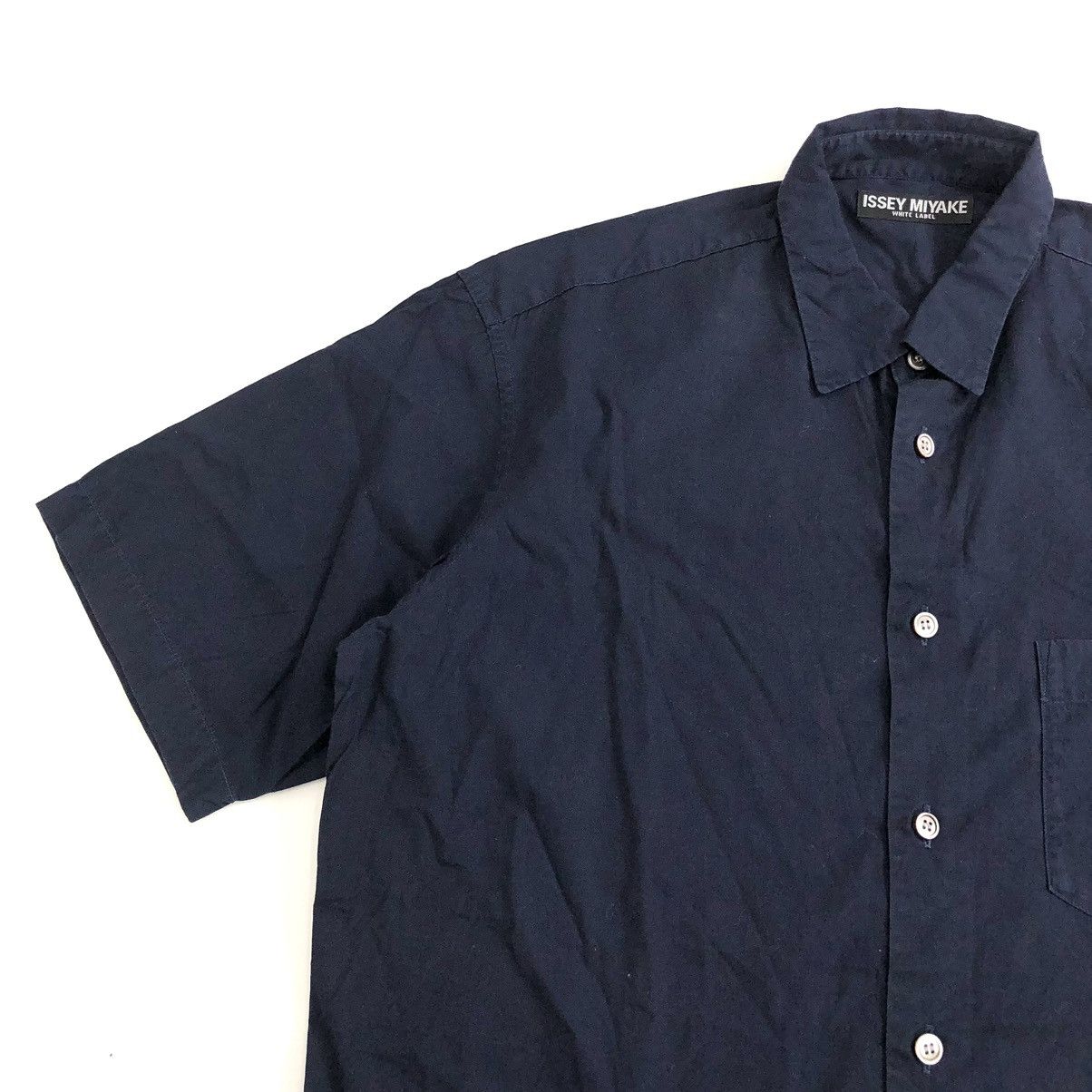 Issey Miyake Vintage Issey Miyake White Label Designer Navy Short Shirt Size US L / EU 52-54 / 3 - 4 Thumbnail