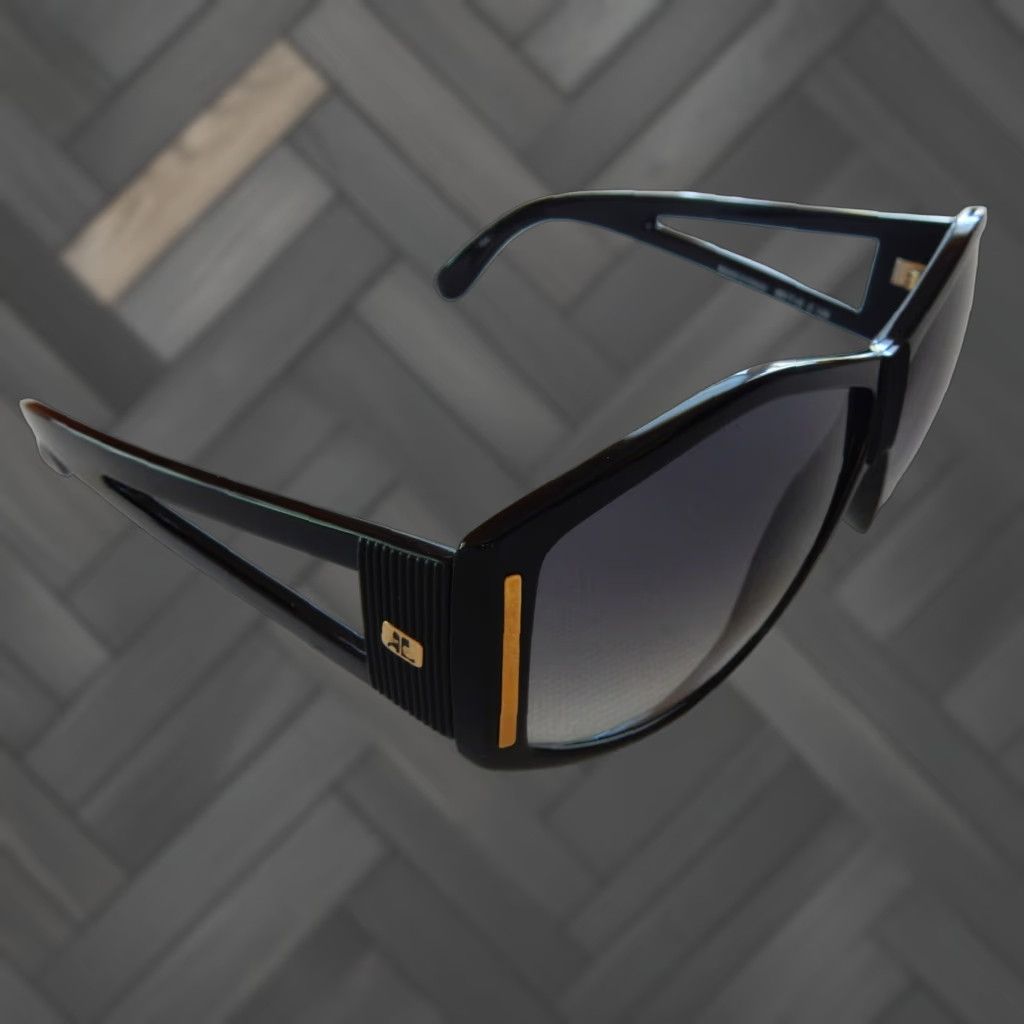 VINTAGE Courreges Sunglasses Unisex Adults Black Gold 8917-O C 126