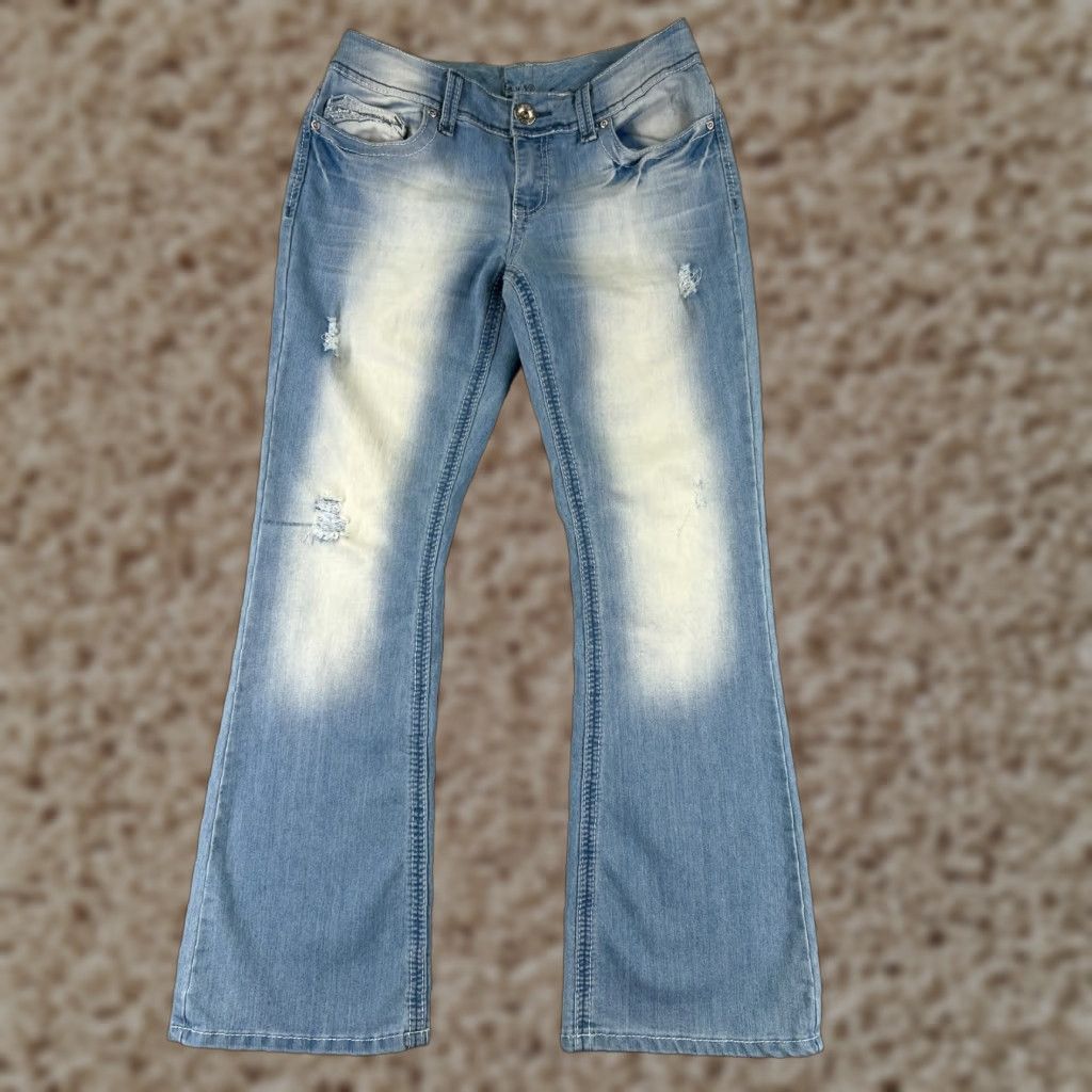 Denime Ariya Jeans Womens 28x30 Blue Denim Flared Distressed Light Wash Size 28" / US 6 / IT 42 - 1 Thumbnail