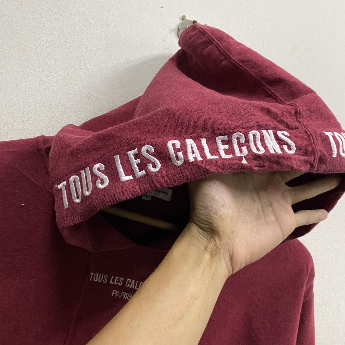 Japanese Brand 90s VINTAGE TOUS LES CALECONS VERY RARE HOODIE Size US S / EU 44-46 / 1 - 7 Thumbnail