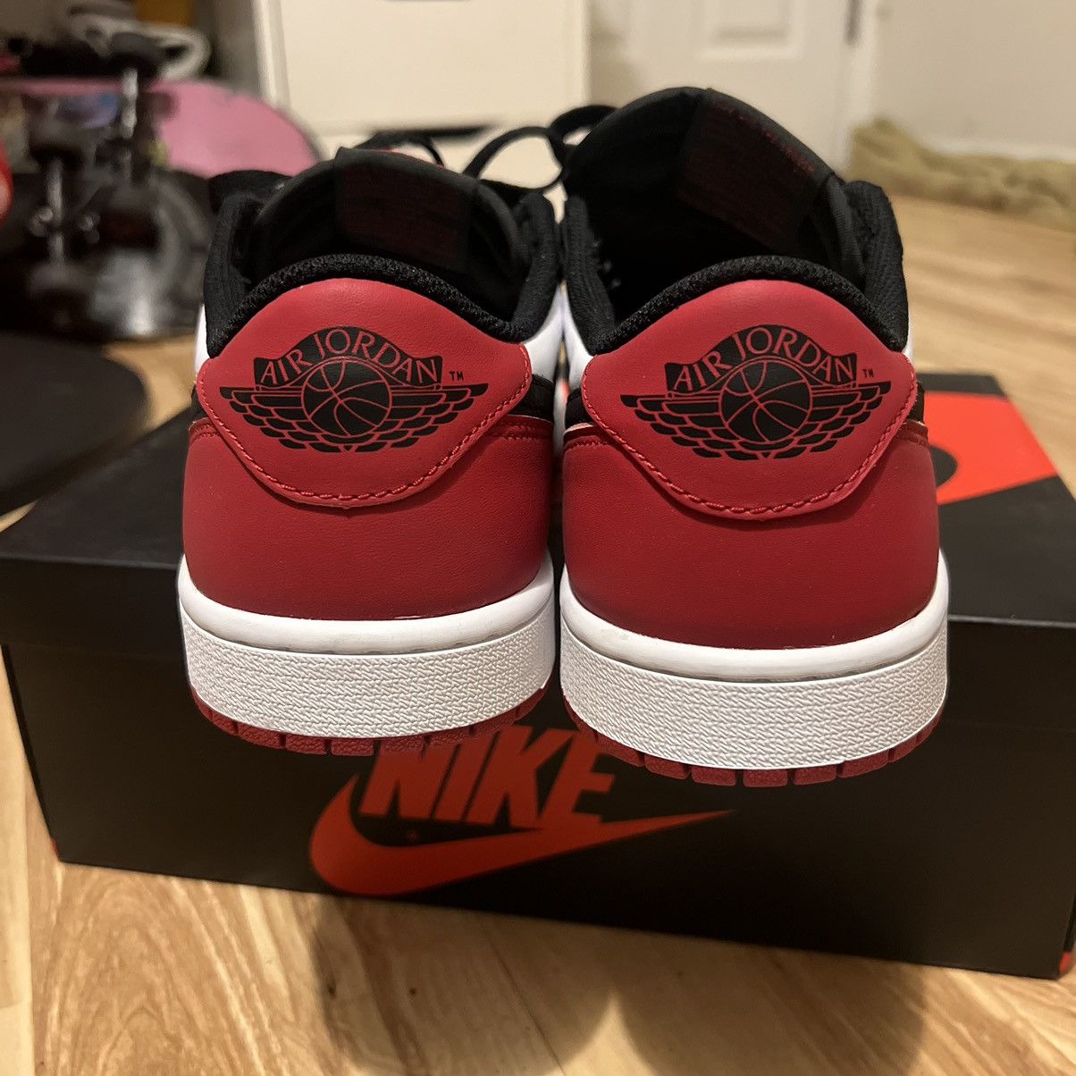 Jordan Brand Air Jordan Retro Low Black Toe Size 8.5 Size US 8.5 / EU 41-42 - 7 Thumbnail