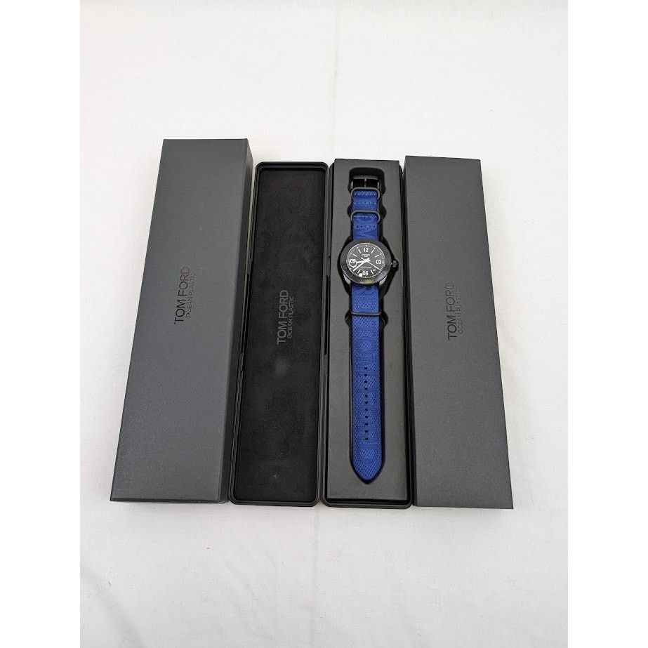 Tom Ford o1rshd1 Size: OS / Plastic Large Case Sports Watch in Blue Size ONE SIZE - 20 Thumbnail