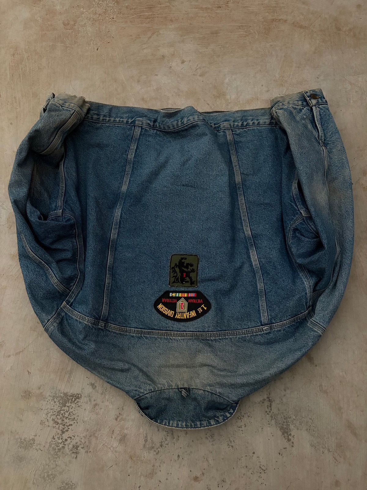 Carhartt Vintage 90s Carhartt Denim Jacket 1st Infantry Size US XL / EU 56 / 4 - 7 Thumbnail