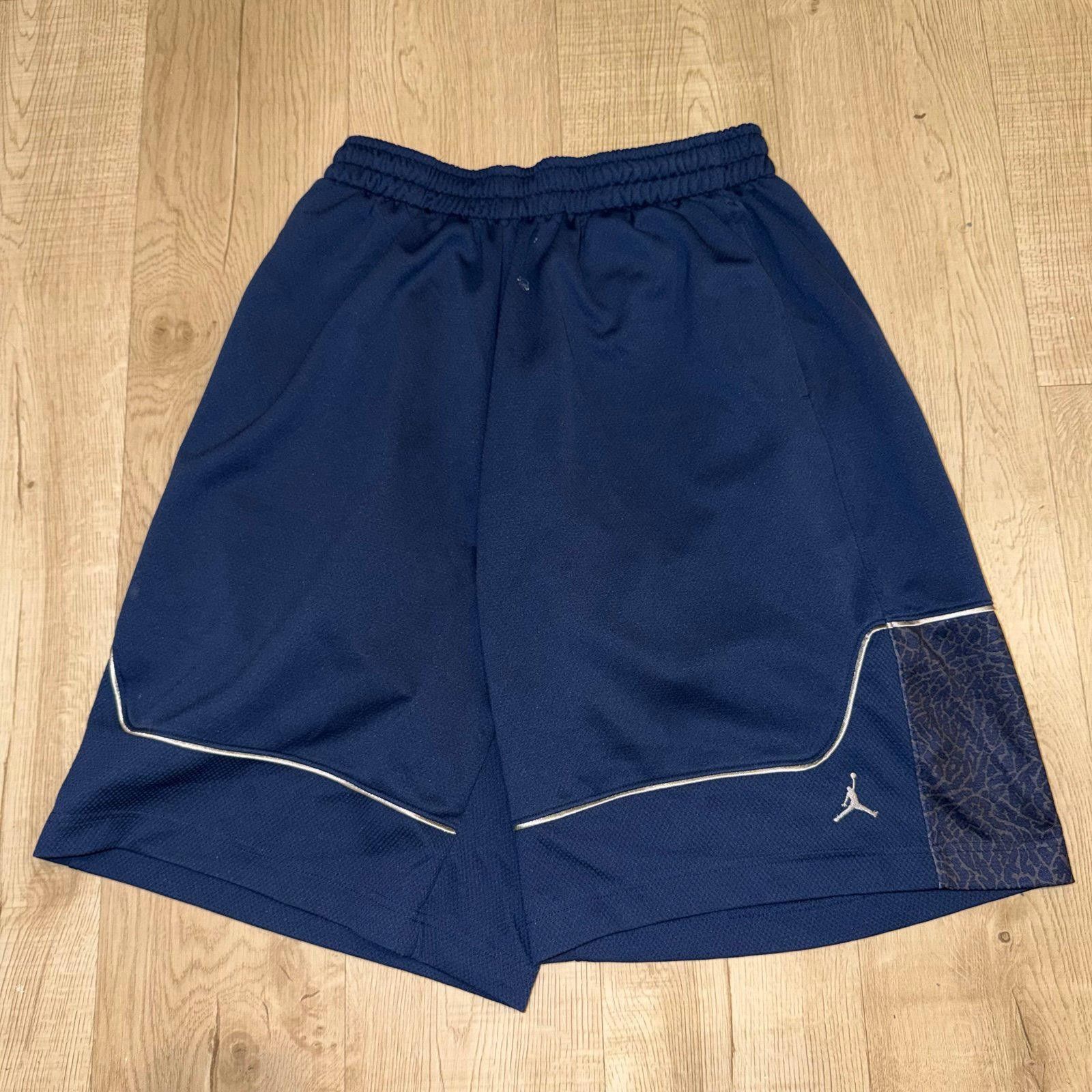 Jordan Brand Navy Blue Nike Jordan Elephant/Cat Print Shorts Mens XL Y2K Size US 36 / EU 52 - 1 Thumbnail