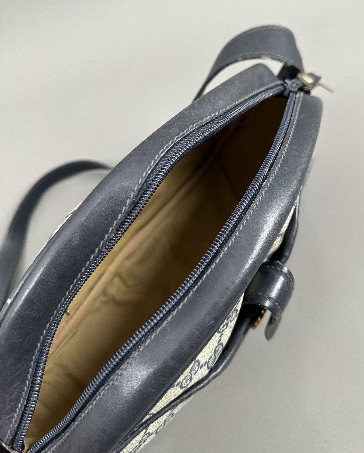 Gucci Gucci - Vintage GG Monogram Supreme Pattern - Coated - Navy Size ONE SIZE - 15 Thumbnail