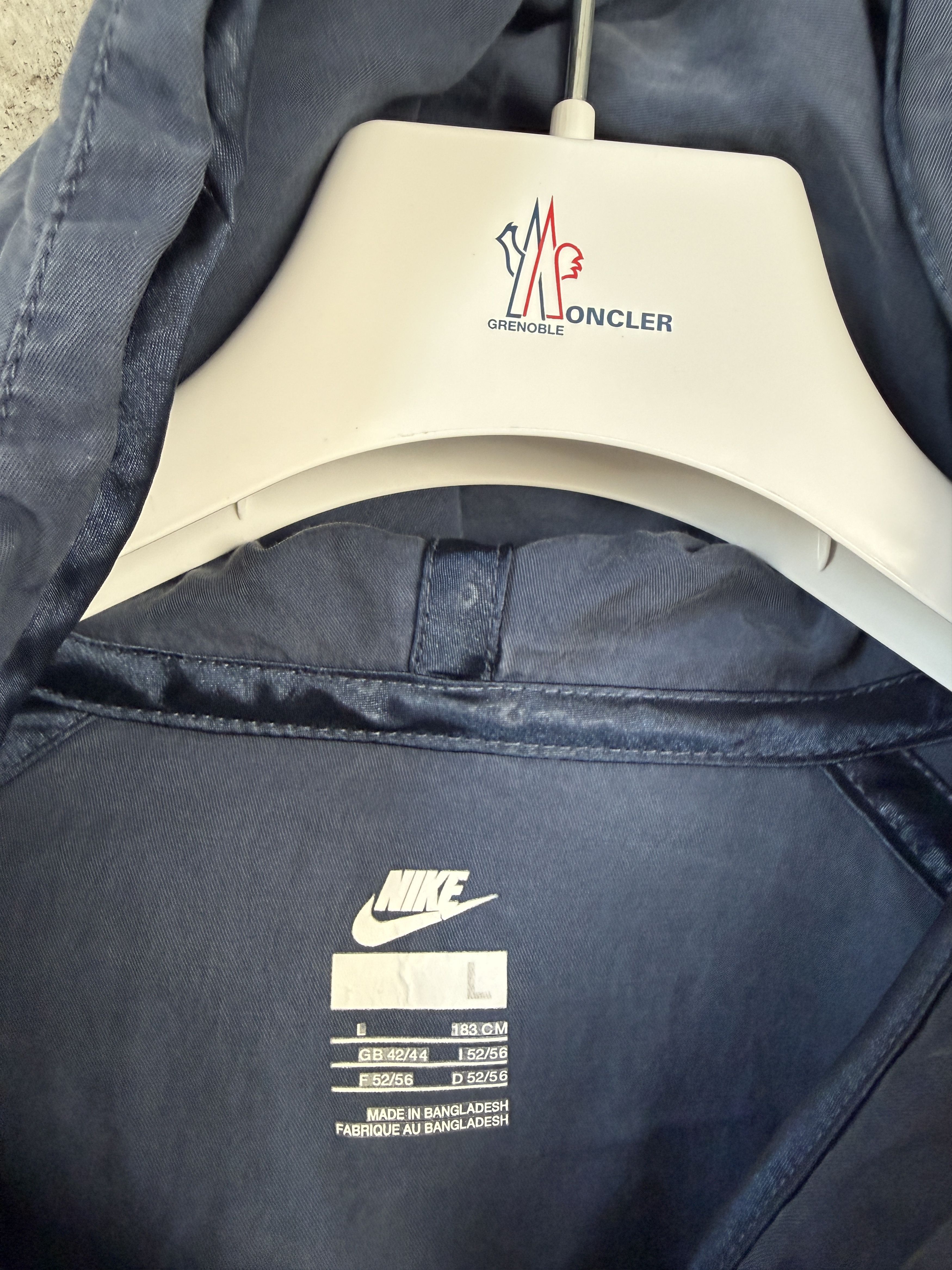 Nike Nike small logo light jacket casual sport skate rap hip hop Size US L / EU 52-54 / 3 - 3 Thumbnail