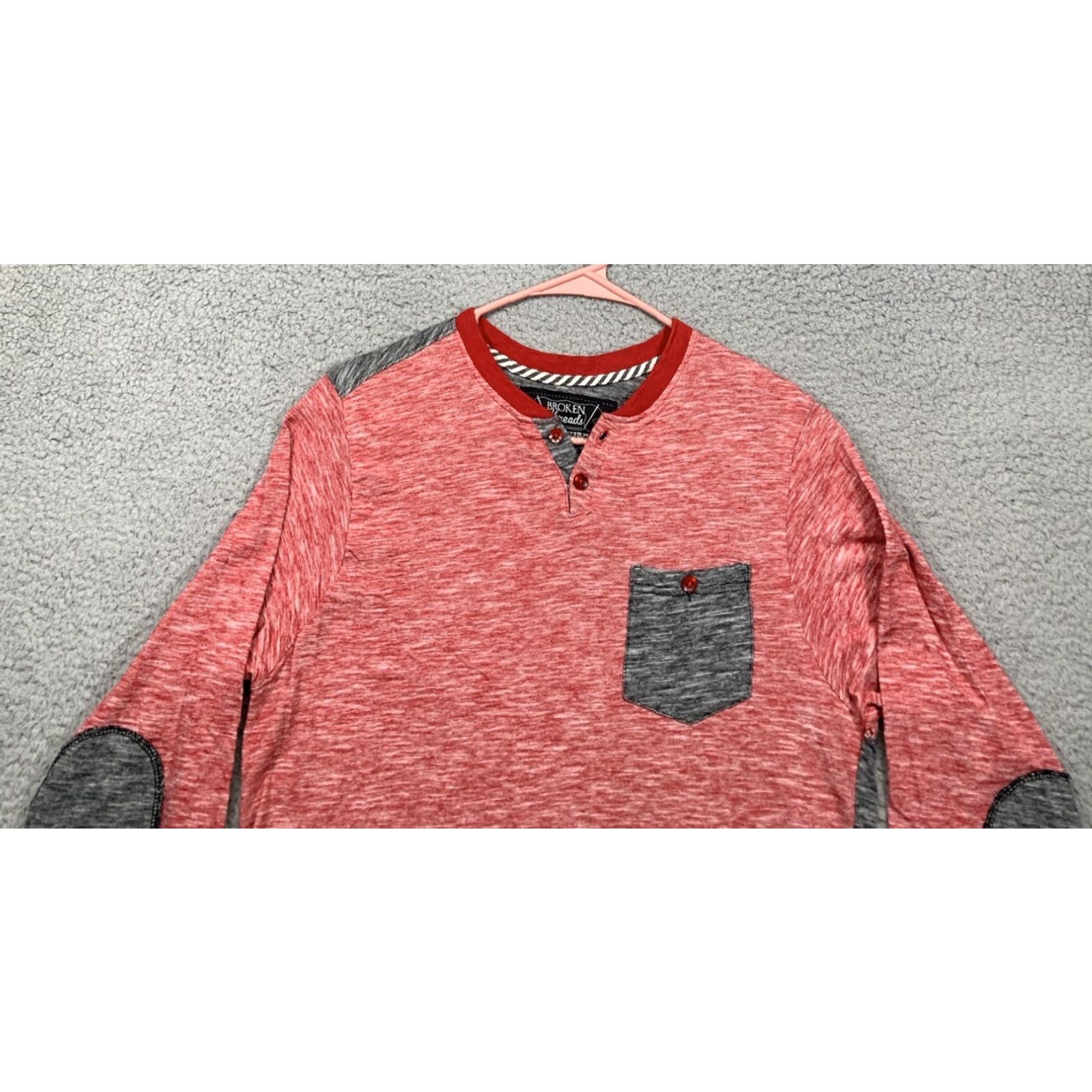 Vintage Broken Threads T-Shirt Men’s Small Heather Red & Black Pocket Long Sleeve Size US S / EU 44-46 / 1 - 2 Thumbnail