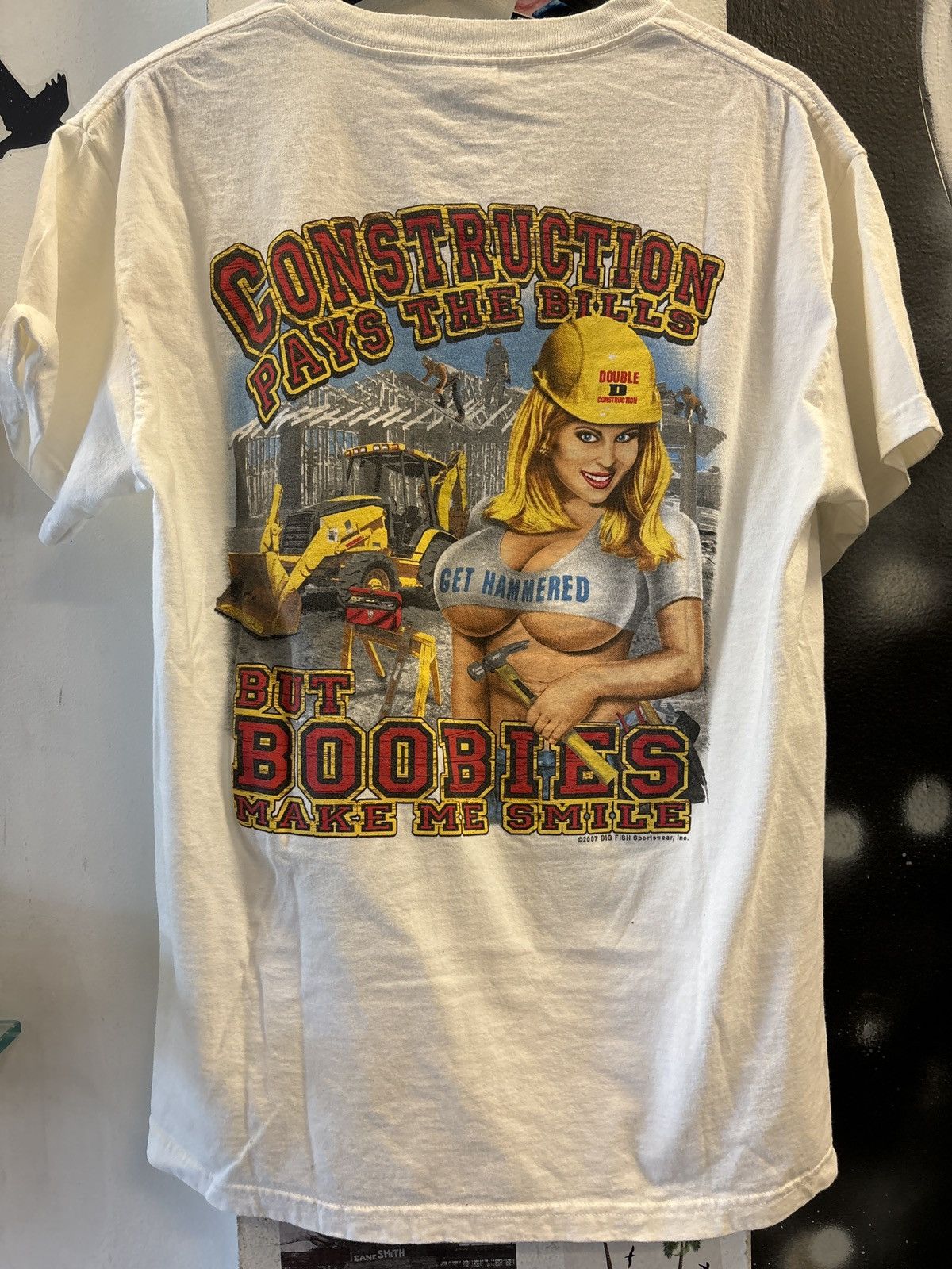 Vintage nude boobies make me smile t shirt