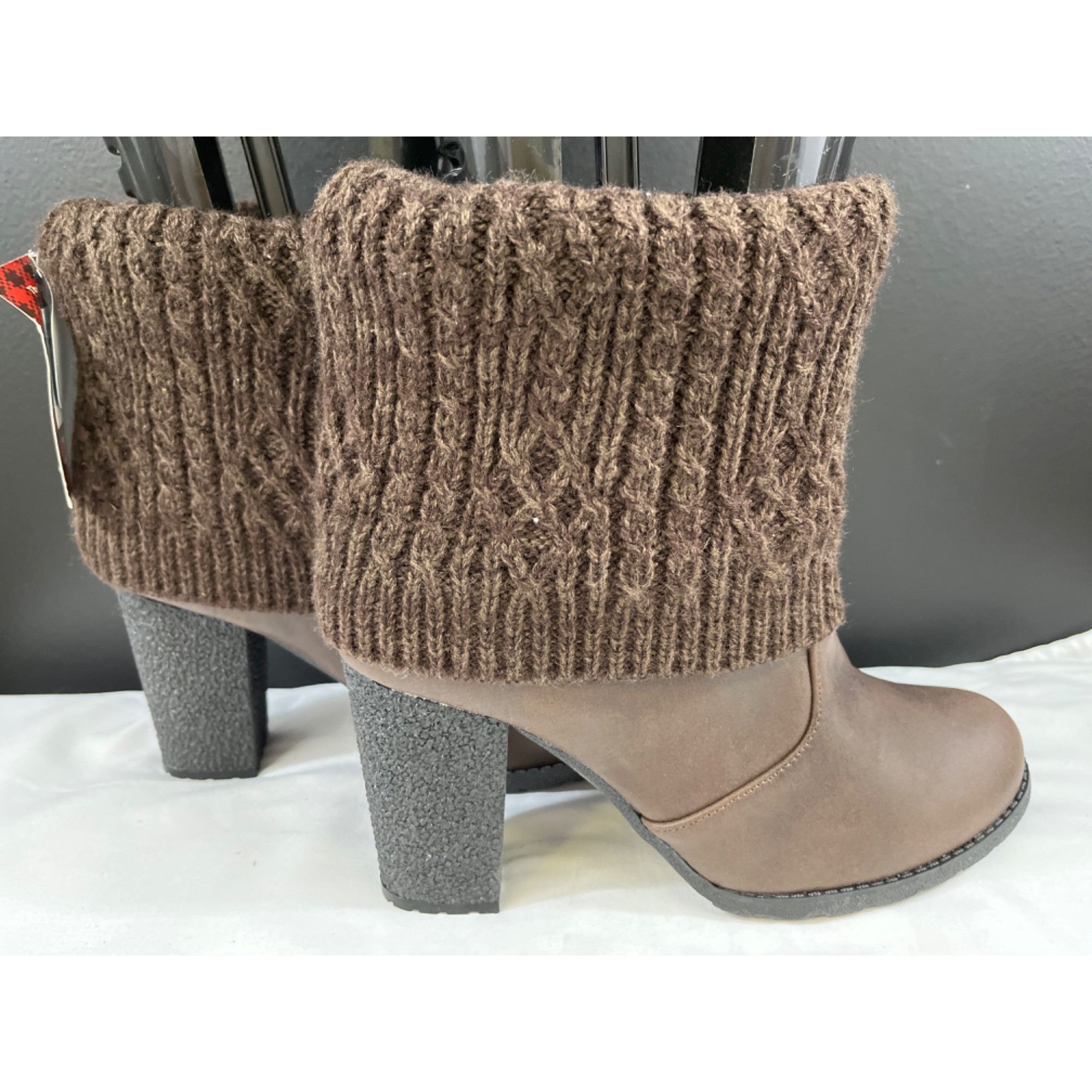 Other Muk Luks Women's Brown Heeled Ankle Boots Size 9 SKU 6219 Size US 9 / IT 39 - 1 Thumbnail