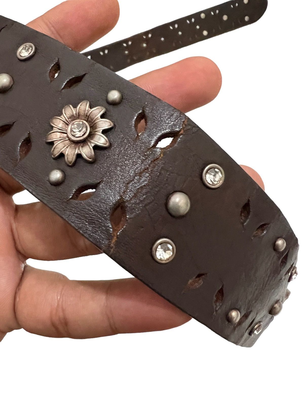 If Six Was Nine Vintage flowers studed leather belt Size ONE SIZE - 4 Thumbnail