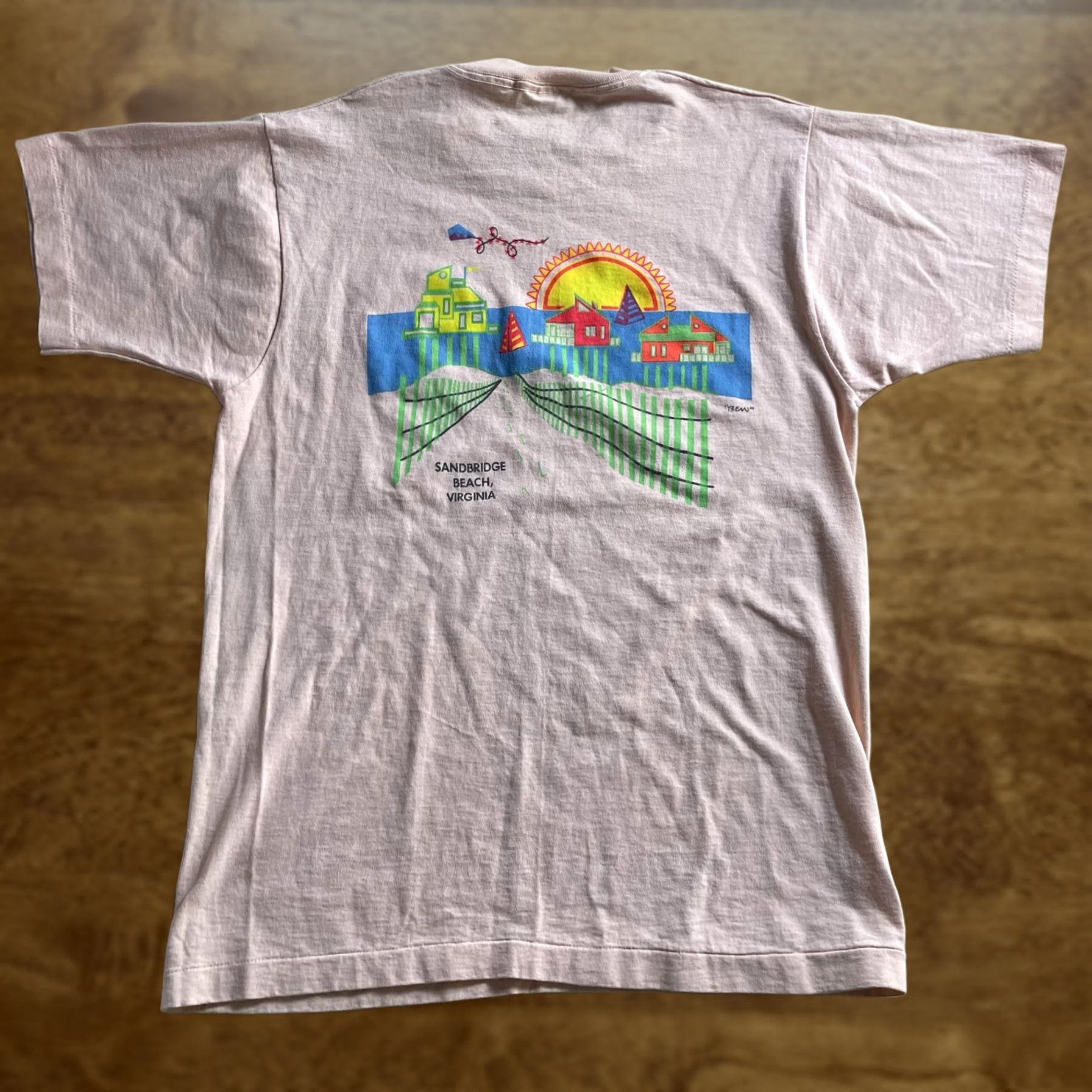 Fruit Of The Loom VINTAGE Fruit of the Loom Shirt Mens Large Pink Tee Sandbridge Beach Virginia Graphic Print Short Sleeve Crew Neck USA Travel Beach Size US L / EU 52-54 / 3 - 1 Thumbnail