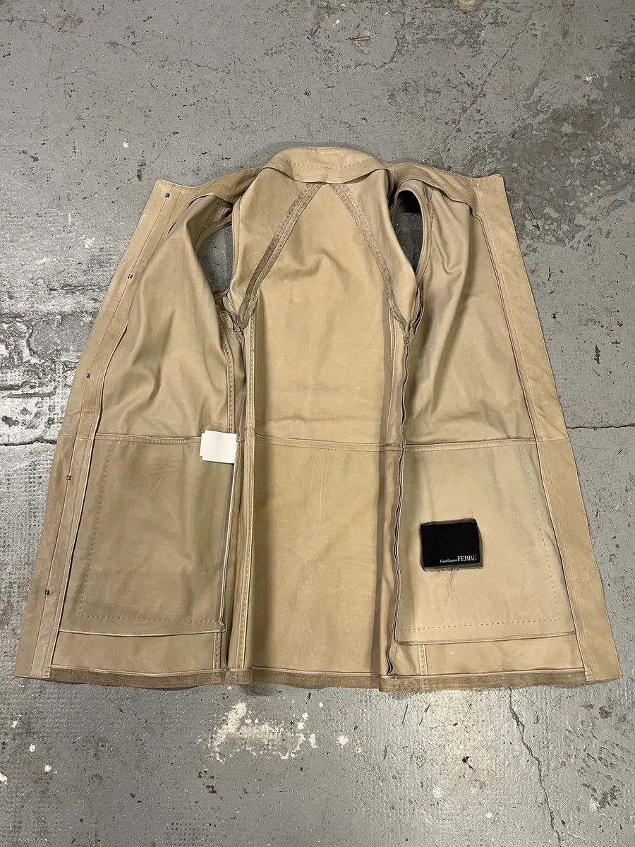 Gianfranco Ferre SS2009 Gianfranco Ferré Beige Suede Vest Dress Size S / US 4 / IT 40 - 9 Thumbnail
