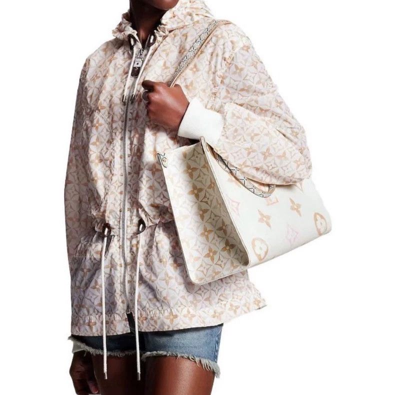 Louis Vuitton Louis Vuitton Summer Limited Old Flower Full Print Parka c Size XXS / US 00 / IT 34 - 1 Thumbnail