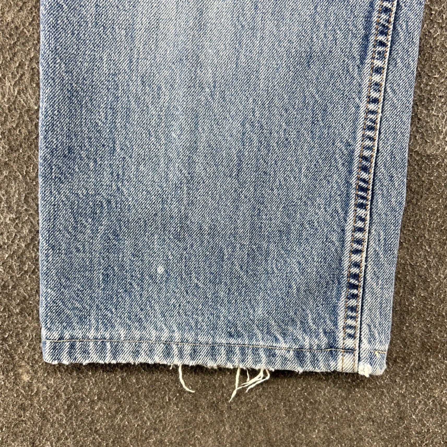 Abercrombie & Fitch VINTAGE Abercrombie Jeans Mens 34x29 Blue Bootcut Distressed READ HEMMED USA 90s Size US 34 / EU 50 - 7 Thumbnail