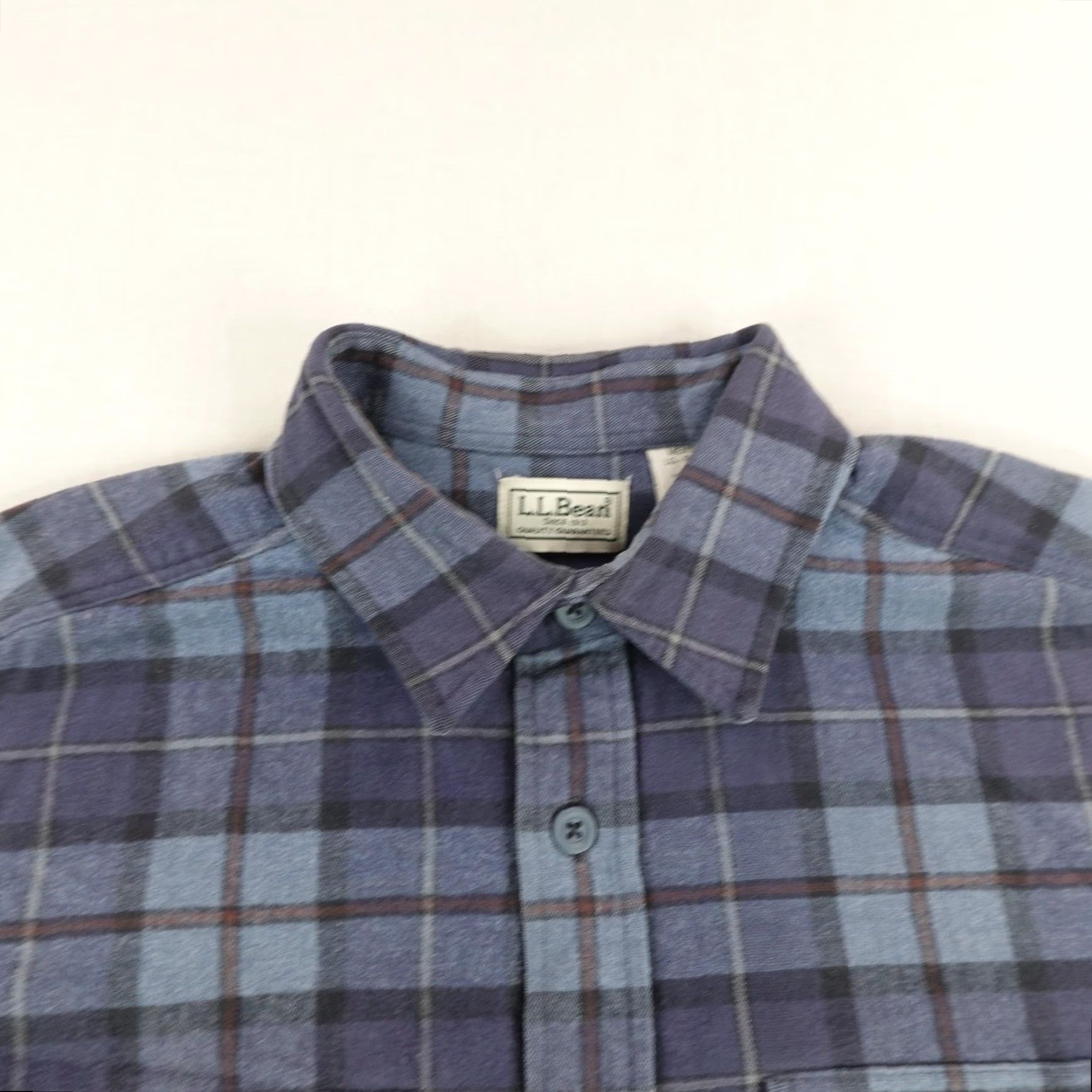 Vintage VINTAGE LL Bean Shirt Mens Large Blue Gray Plaid Flannel Button-Up Casual Outdoors Workwear Size US L / EU 52-54 / 3 - 2 Thumbnail