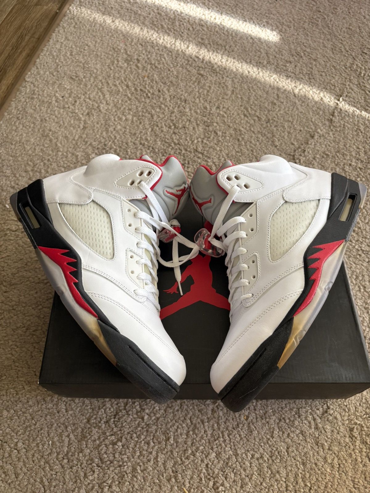Jordan Brand Jordan 5 fire reds 2013 size 13 Size US 13 / EU 46 - 3 Thumbnail